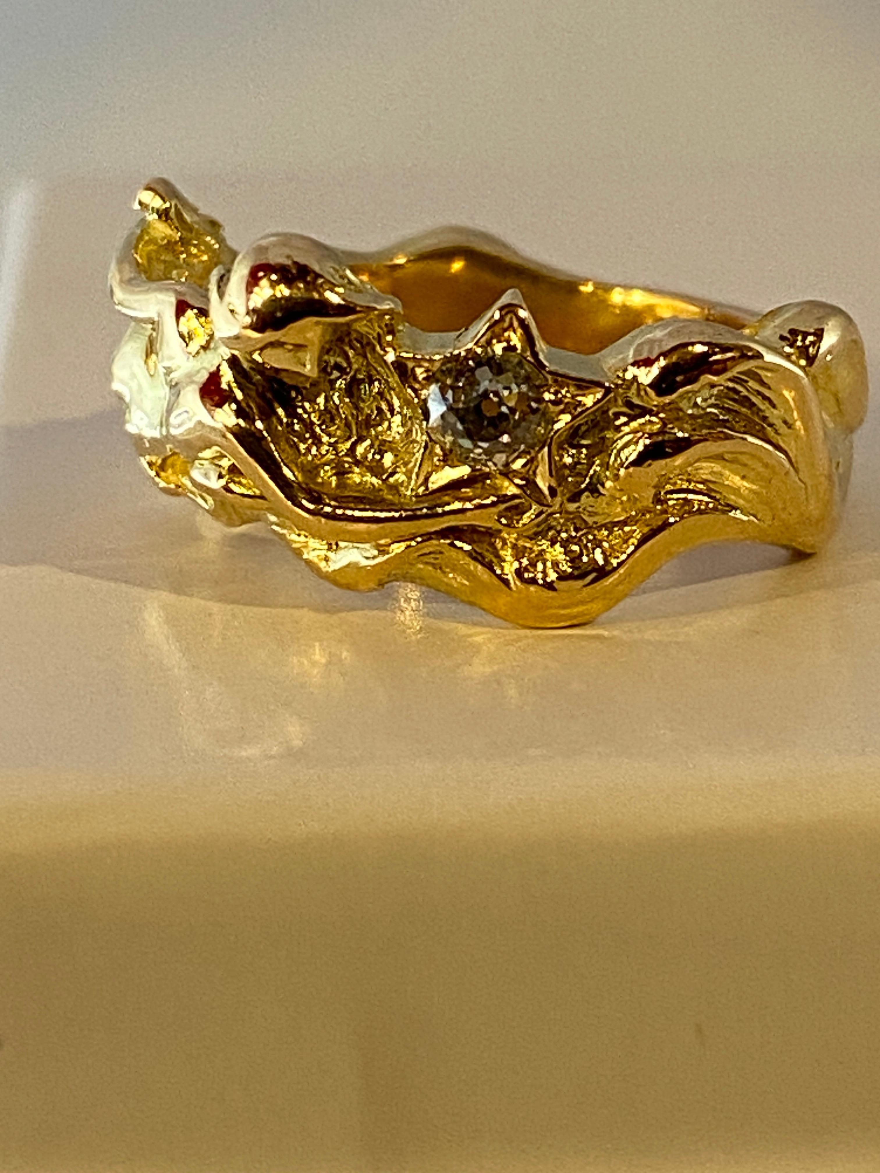 18 Carat Solid Gold Ring :Woman Braving the Wawes and Holding a Diamond Starfish 6