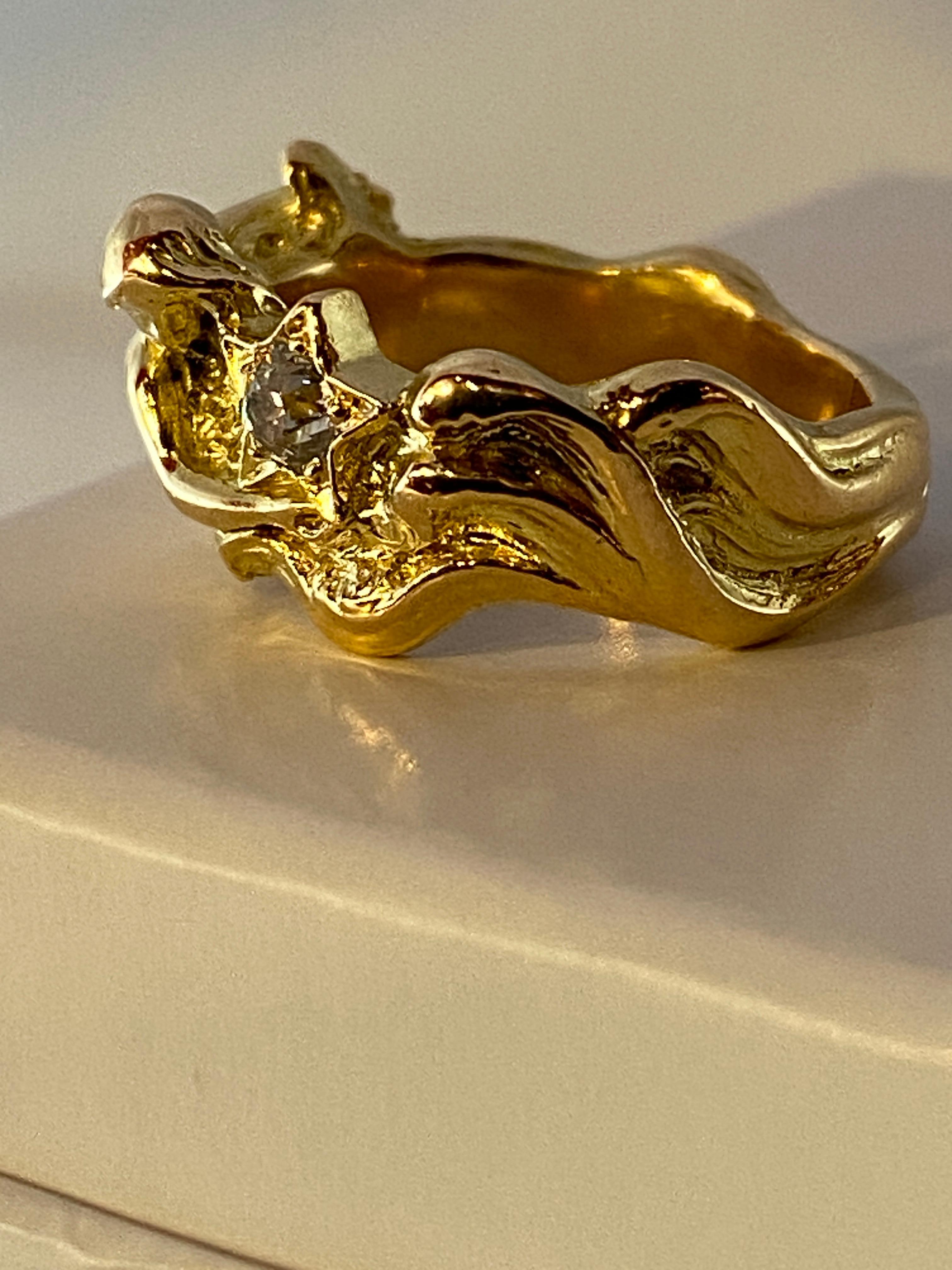 18 Carat Solid Gold Ring :Woman Braving the Wawes and Holding a Diamond Starfish 2