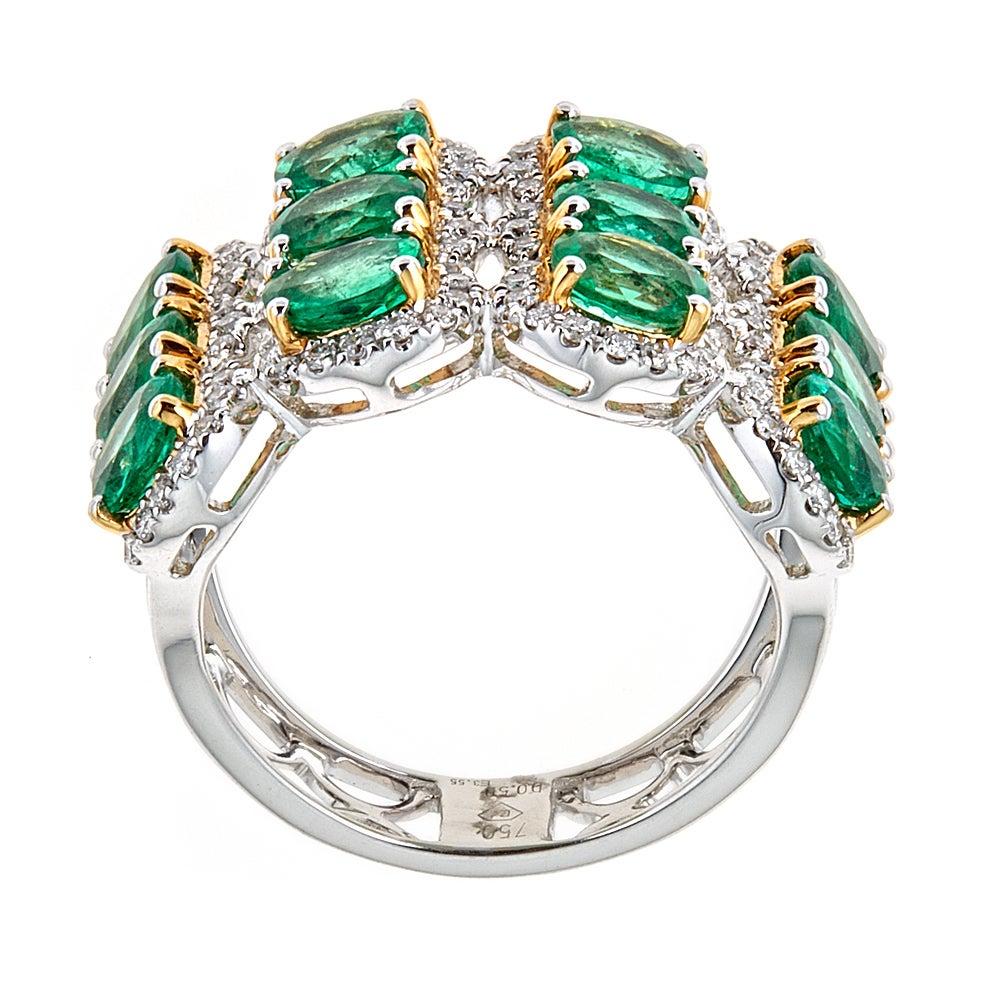 18 Carat Two-Tone Gold 3.55 Carat Emerald Diamond Band Ring Wedding Jewelry Fine Collection

A gorgeous addition to your jewelry collection.  Accents high-quality diamonds hug and embrace 3.55 tcw of oval-shaped deep green emeralds, creating a