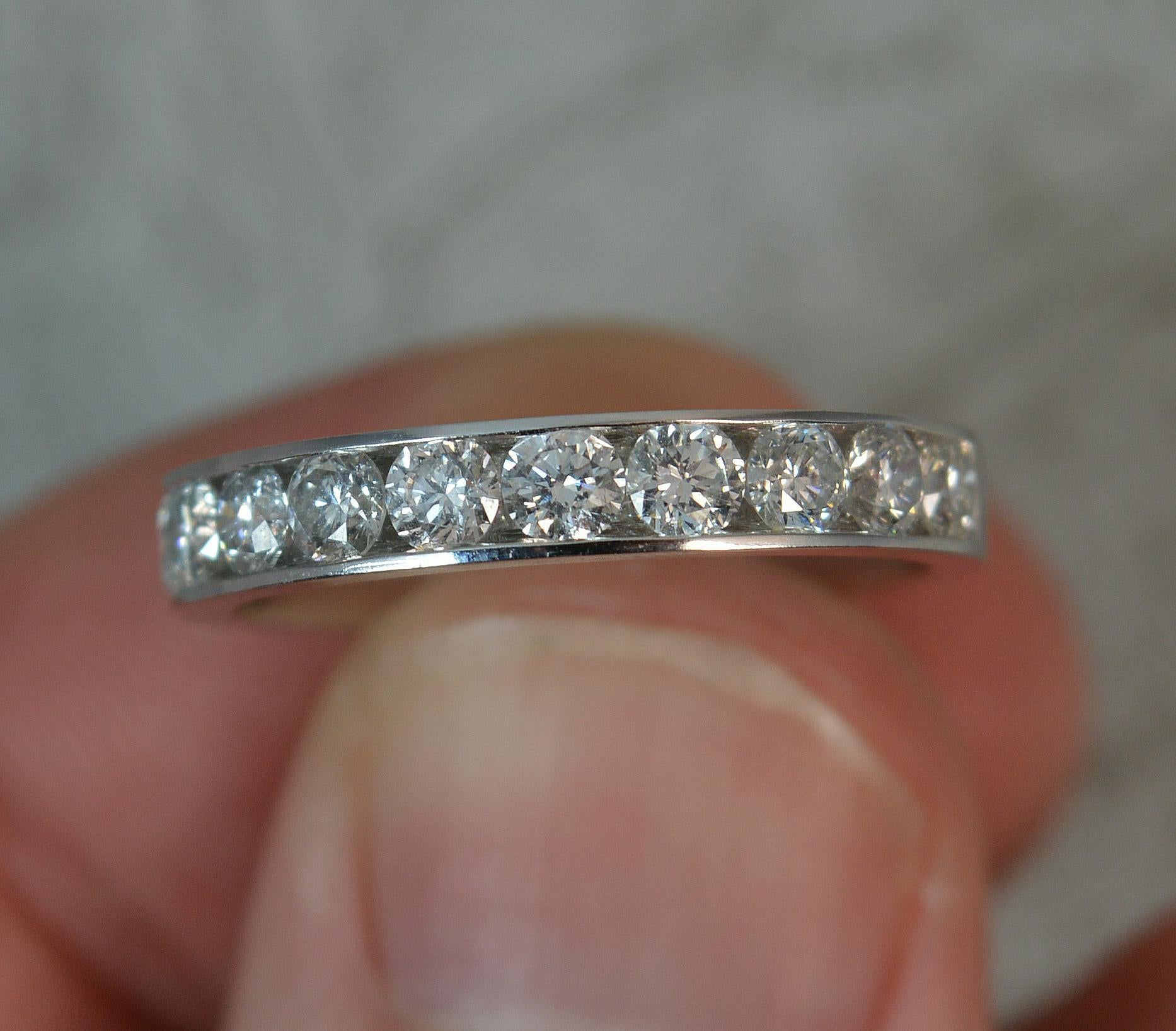 18 Carat White Gold 1.00 Carat Diamond Stack Half Eternity Ring In Excellent Condition In St Helens, GB