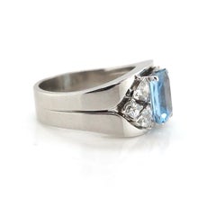 18 Carat White Gold 1.64 Carat Emerald Cut Aquamarine 1970s Ring