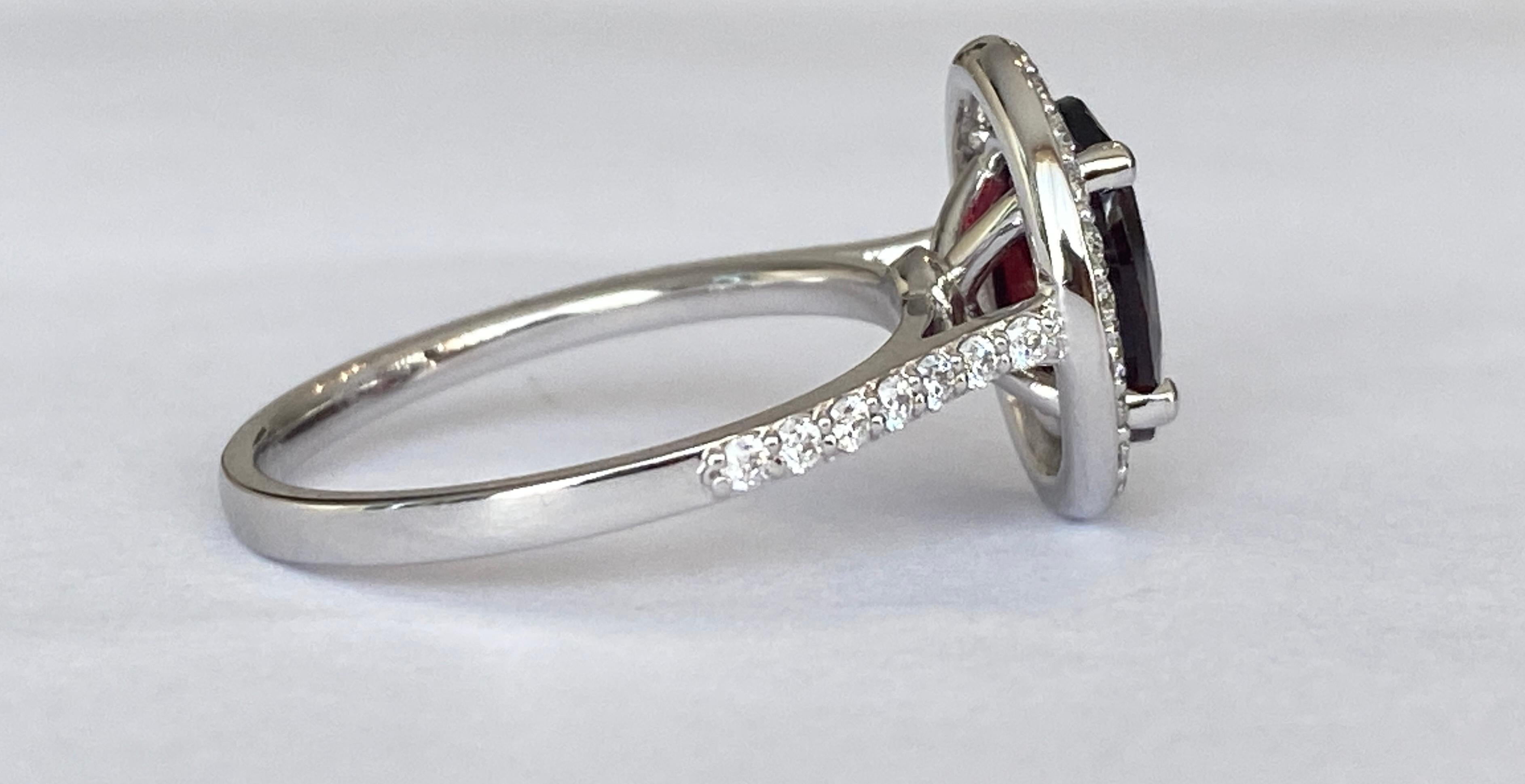 ALGT Certified 18 Carat White Gold 1.90 Carat Tourmaline Diamond Cocktail Ring For Sale 3