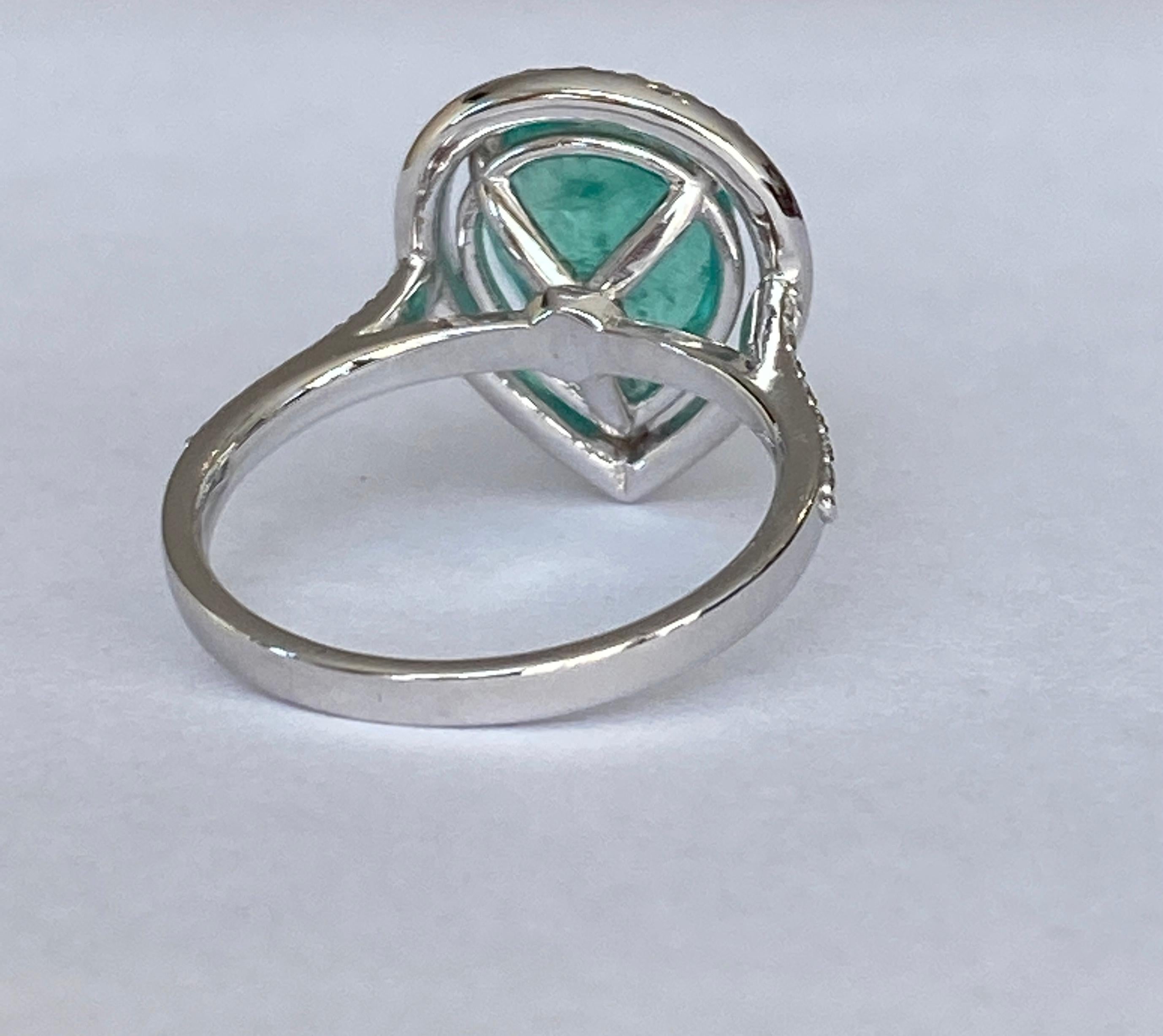 18 Carat White Gold 2.30 Carat Emerald Diamond  Diana Cocktail Ring For Sale 1