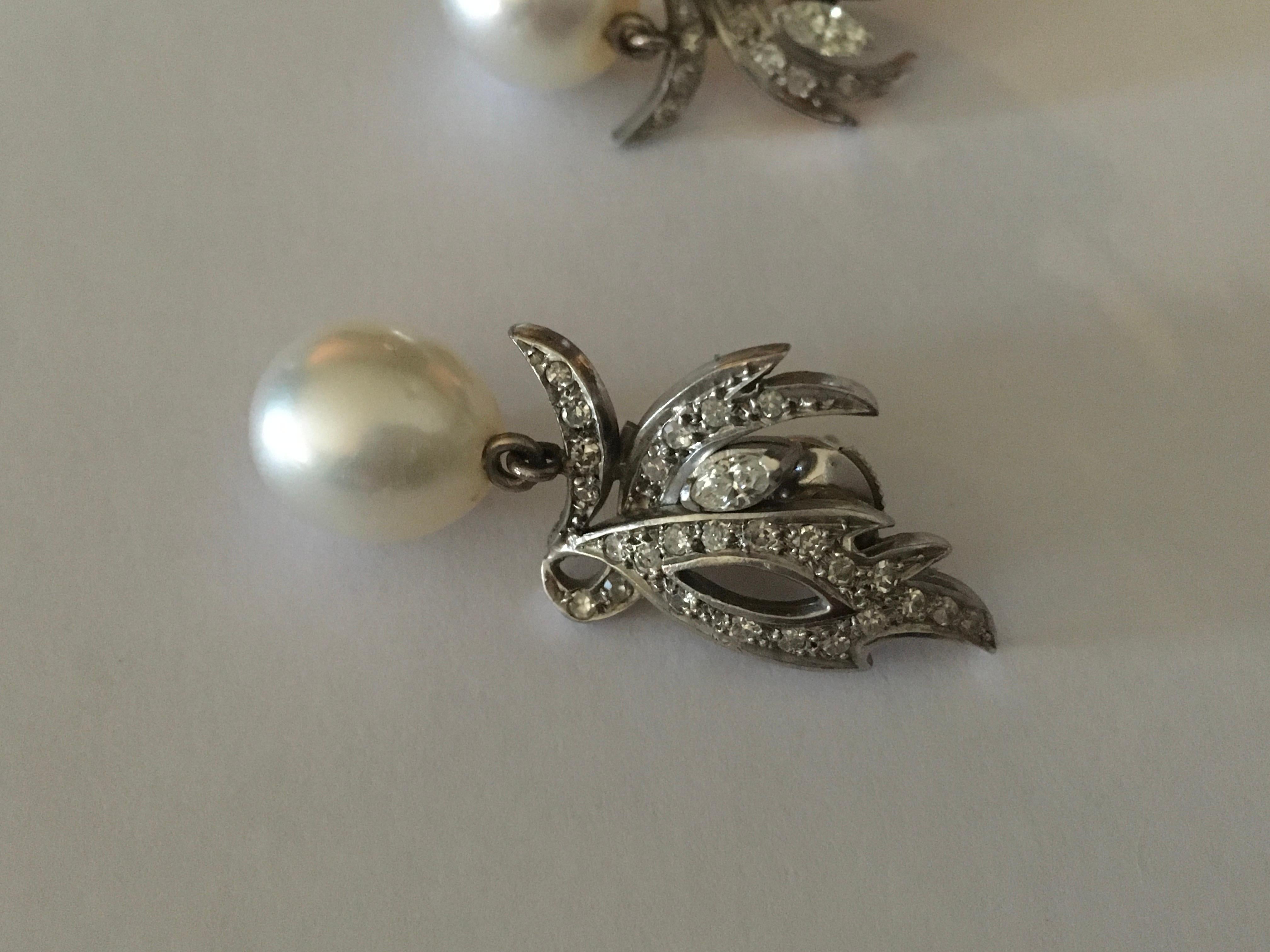 Art Deco 18 Carat White Gold Akoya Pearl and Diamond Drop Earrings with GIA Certificate For Sale