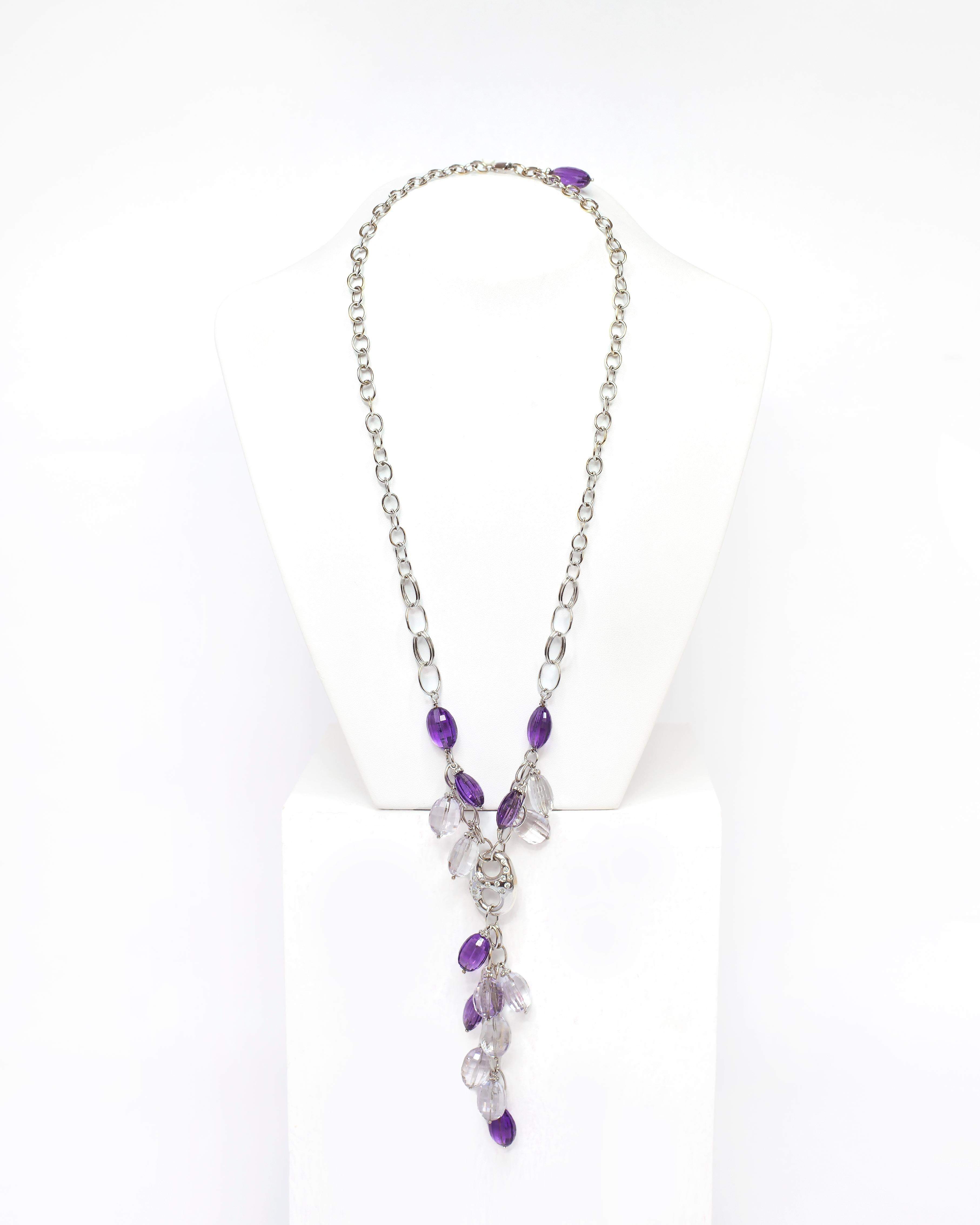 18 Carat White Gold Amethyst Briolette Drop Necklace In Good Condition For Sale In London, GB