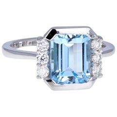 18 Carat White Gold Aquamarine Diamond Cocktail Engagement Ring