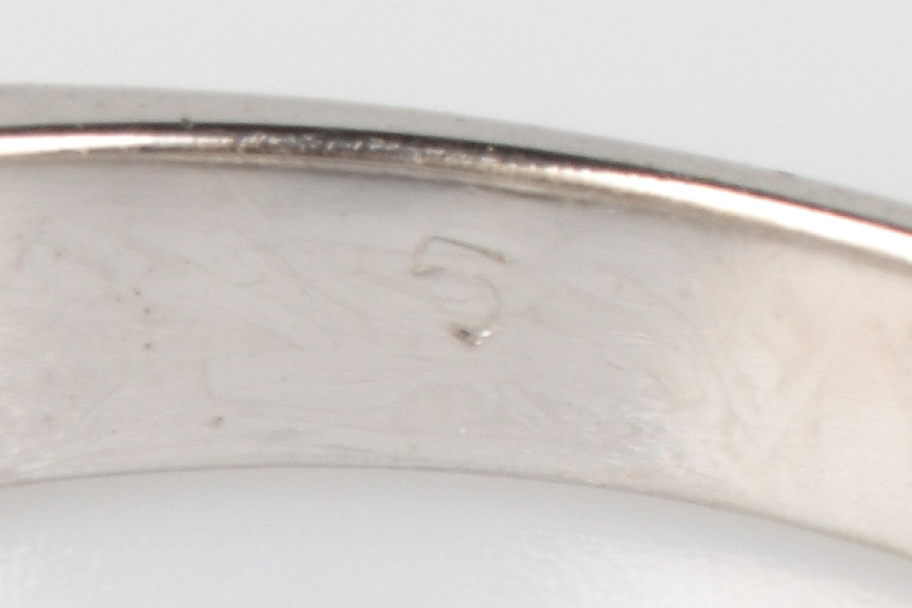 Anello con diamante nero in oro bianco 18 carati in vendita 2