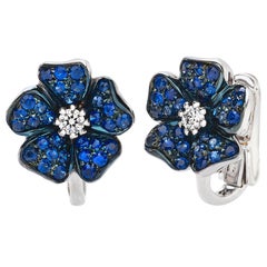 18 Carat White Gold Blue Sapphires and Diamonds Earrings