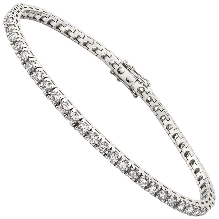 18 Carat White Gold Claw Set Brilliant Cut Diamond Tennis Bracelet For Sale  at 1stDibs | 18ct white gold diamond tennis bracelet, 18 carat white gold  bracelet