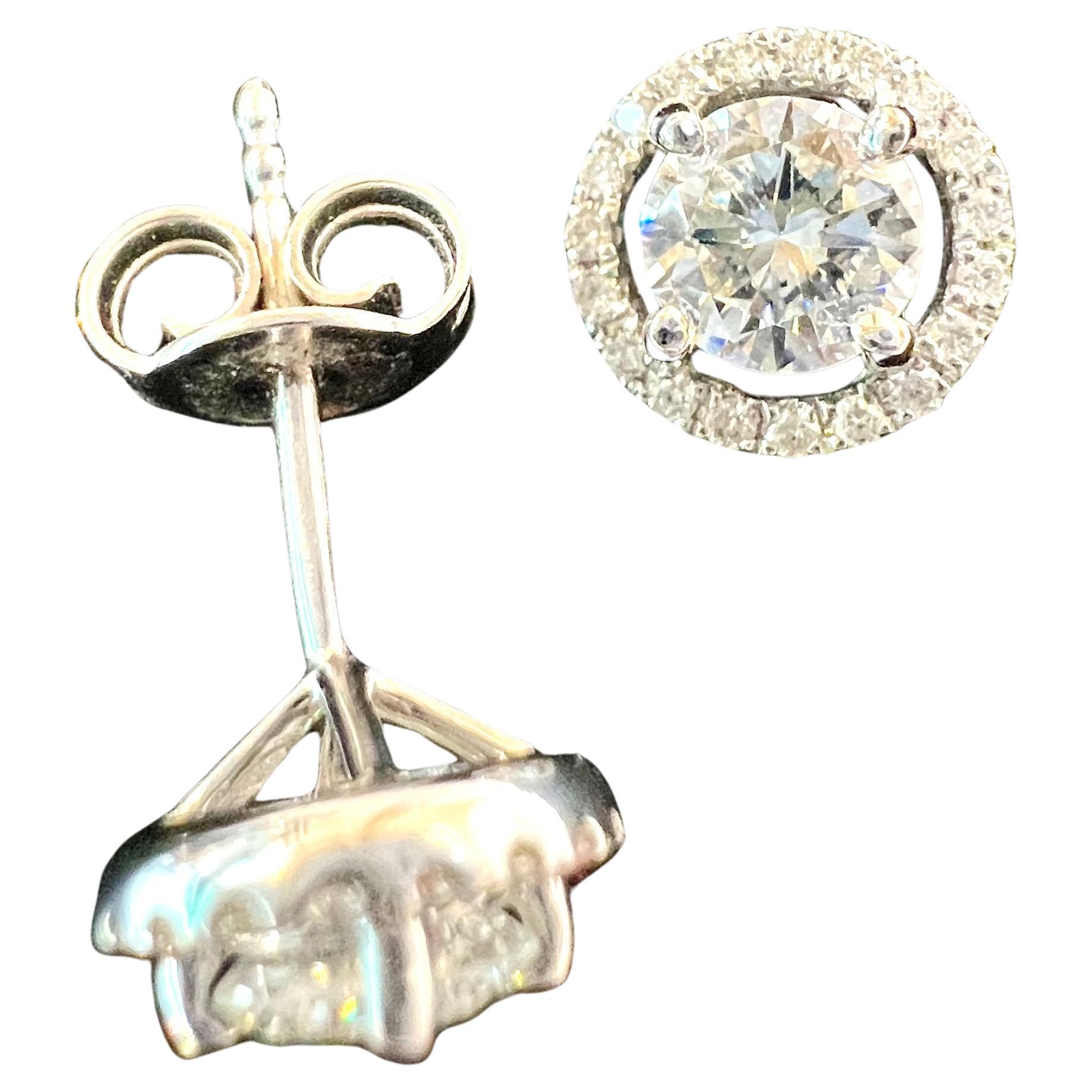 18 Carat White Gold Diamond for 1.20 Carat Carat Stud Earrings