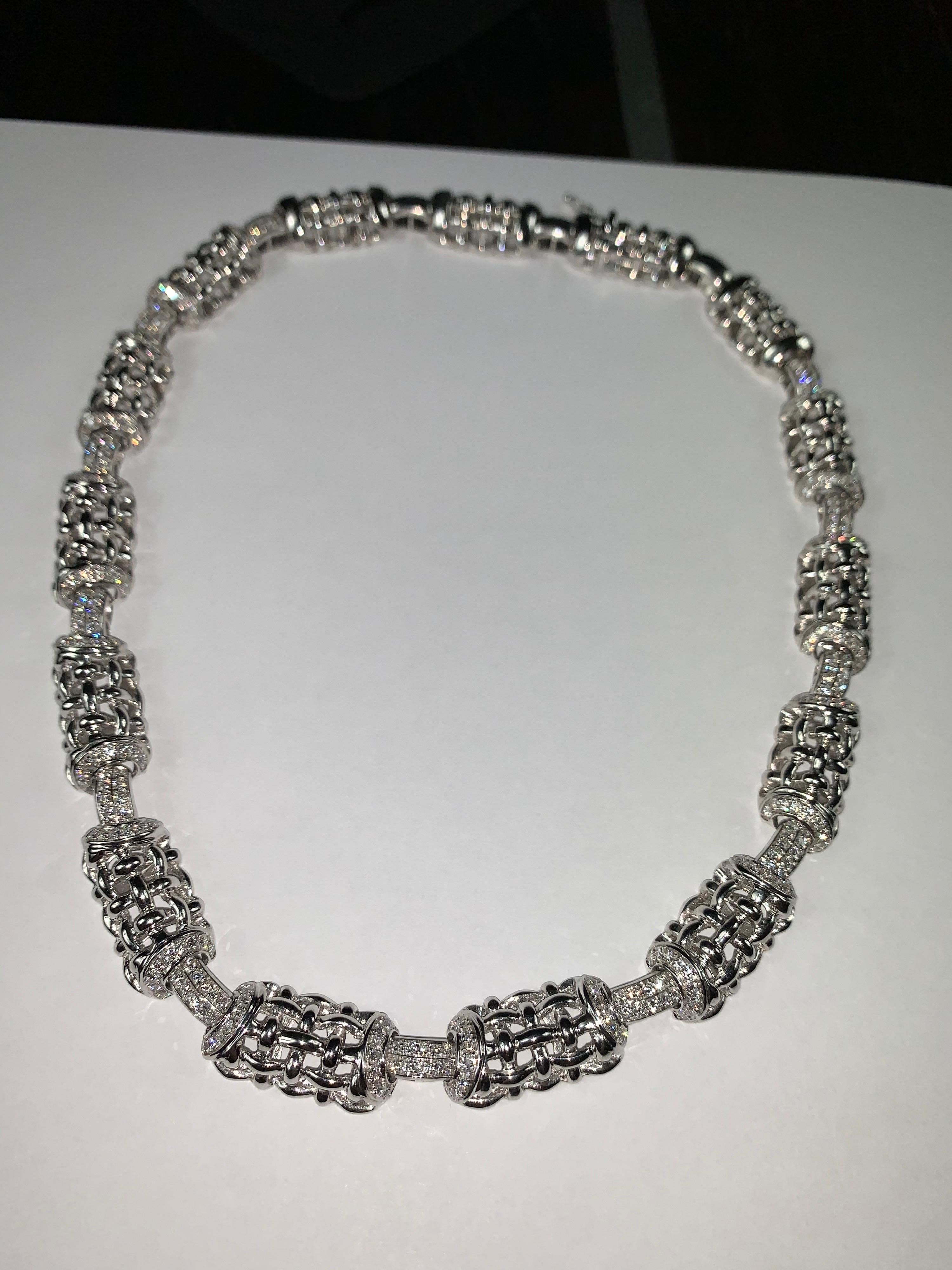 18 Carat White Gold Diamond Linked Necklace For Sale 9