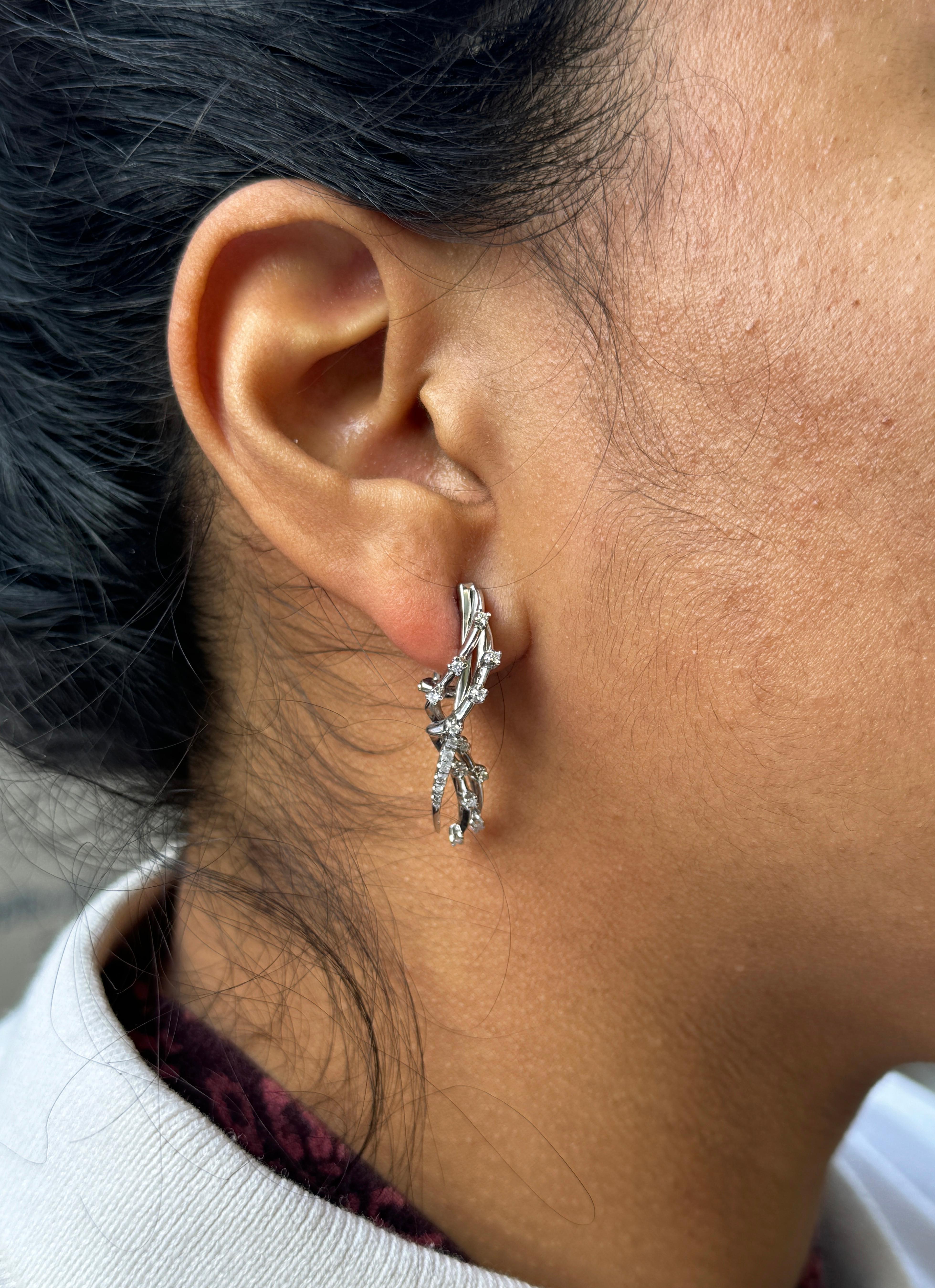 Brilliant Cut 18 Carat White Gold Diamond Spray Abstract Lever-Back Earrings For Sale