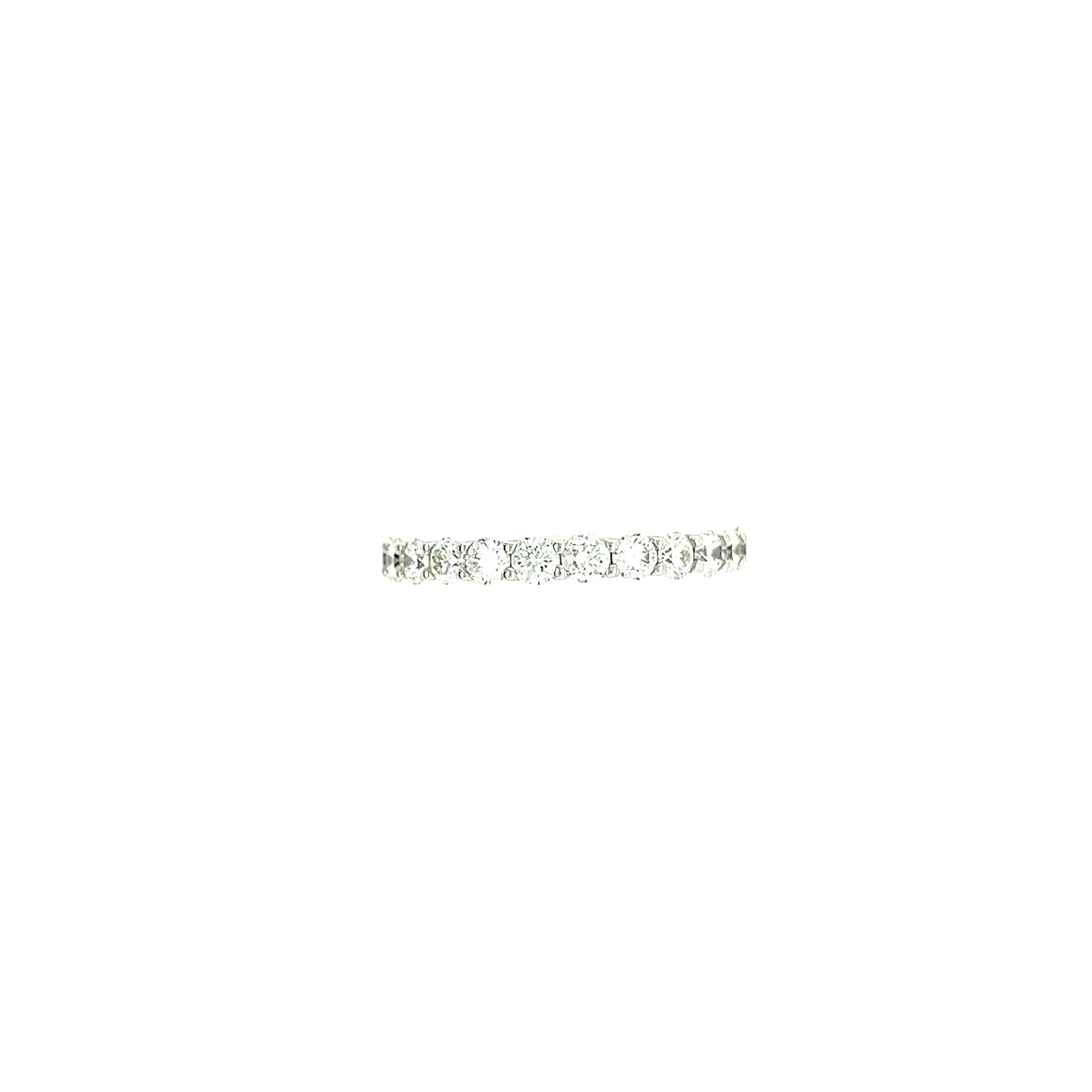 Brilliant Cut Wedding Ring Diamond White Gold 18 Karat For Sale