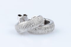 18 carat white gold diamonds earrings