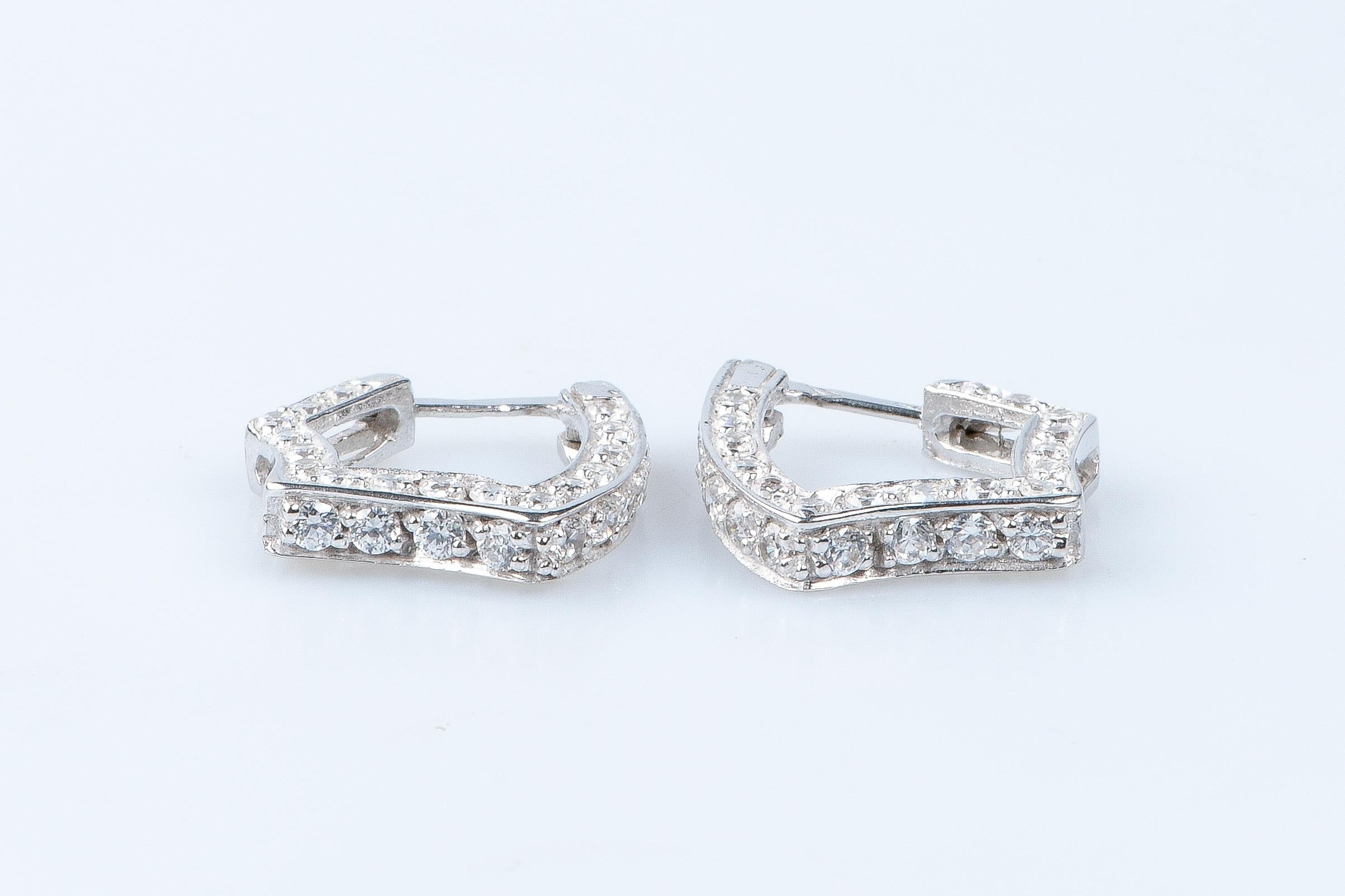 18 carat white gold earrings In Excellent Condition For Sale In Monte-Carlo, MC