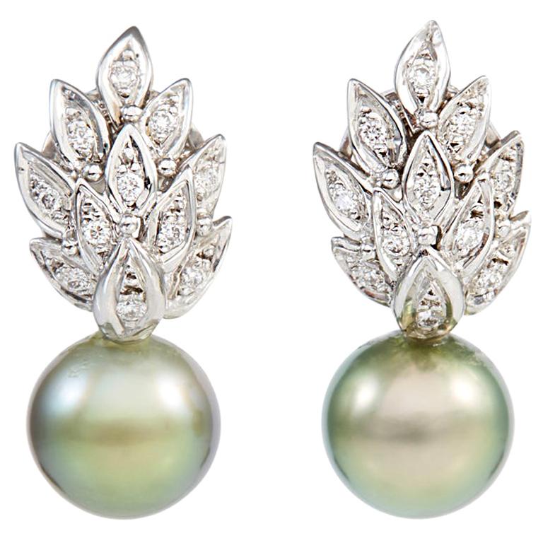 18 Carat White Gold Earrings Pavé Set with Diamond Brilliants and Pearl Drops