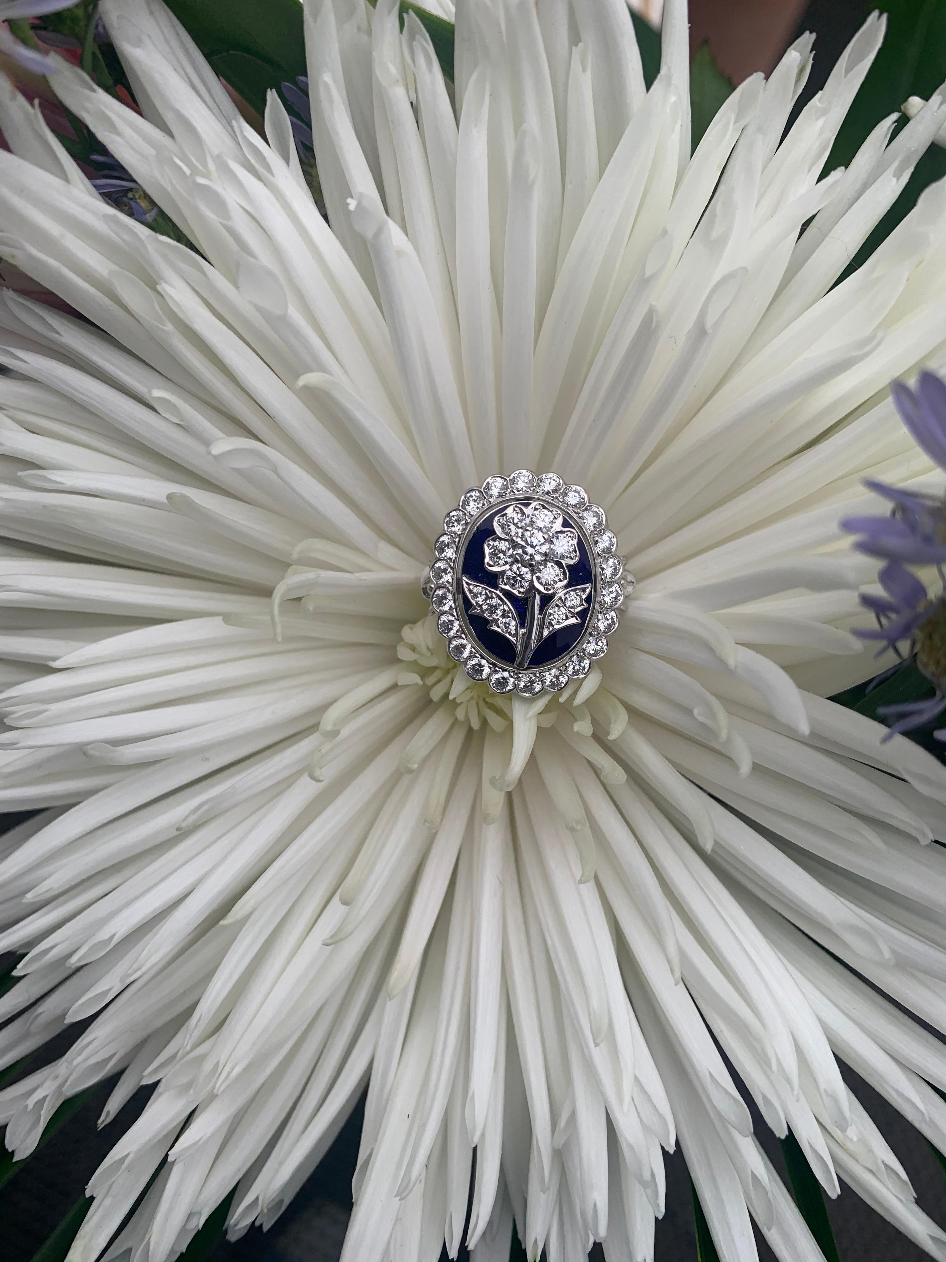 18 Carat White Gold Enamel and 1.52 Carats Diamond Flower Ring In New Condition For Sale In London, GB
