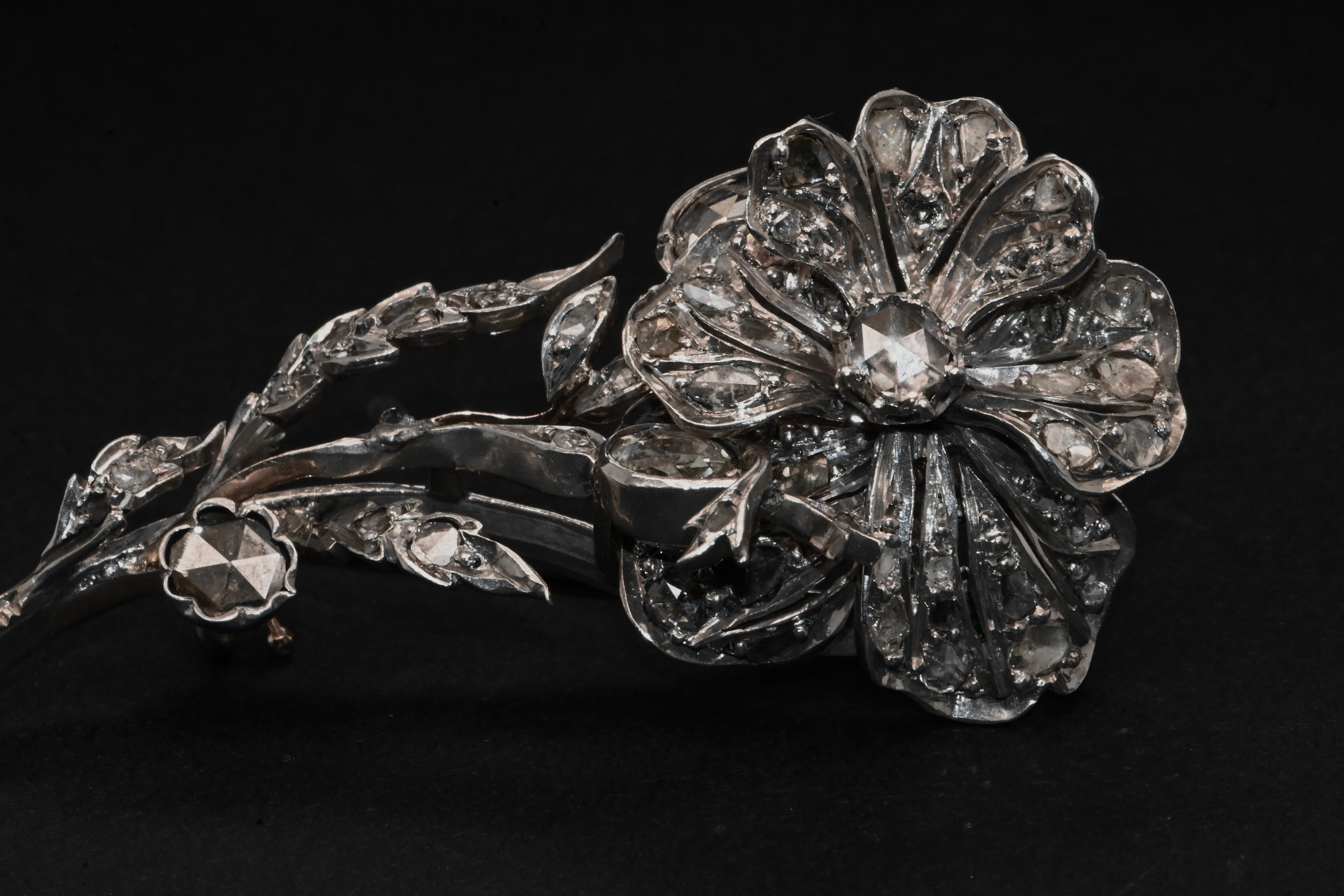 Women's or Men's 18 Carat White Gold Flower Brooch Adorned With Diamonds For Sale