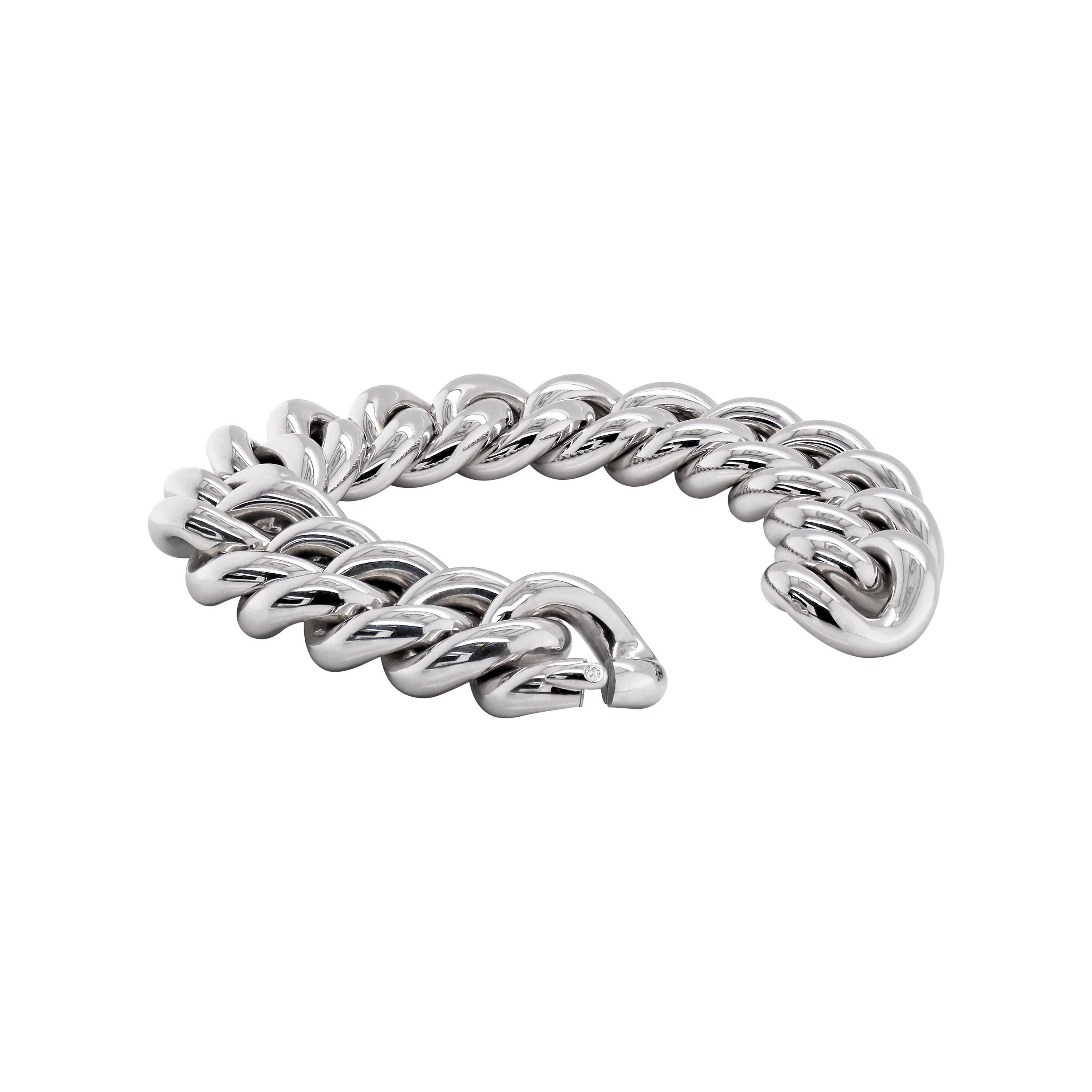 Modern 18 Carat White Gold Hollow Curb Link Bracelet