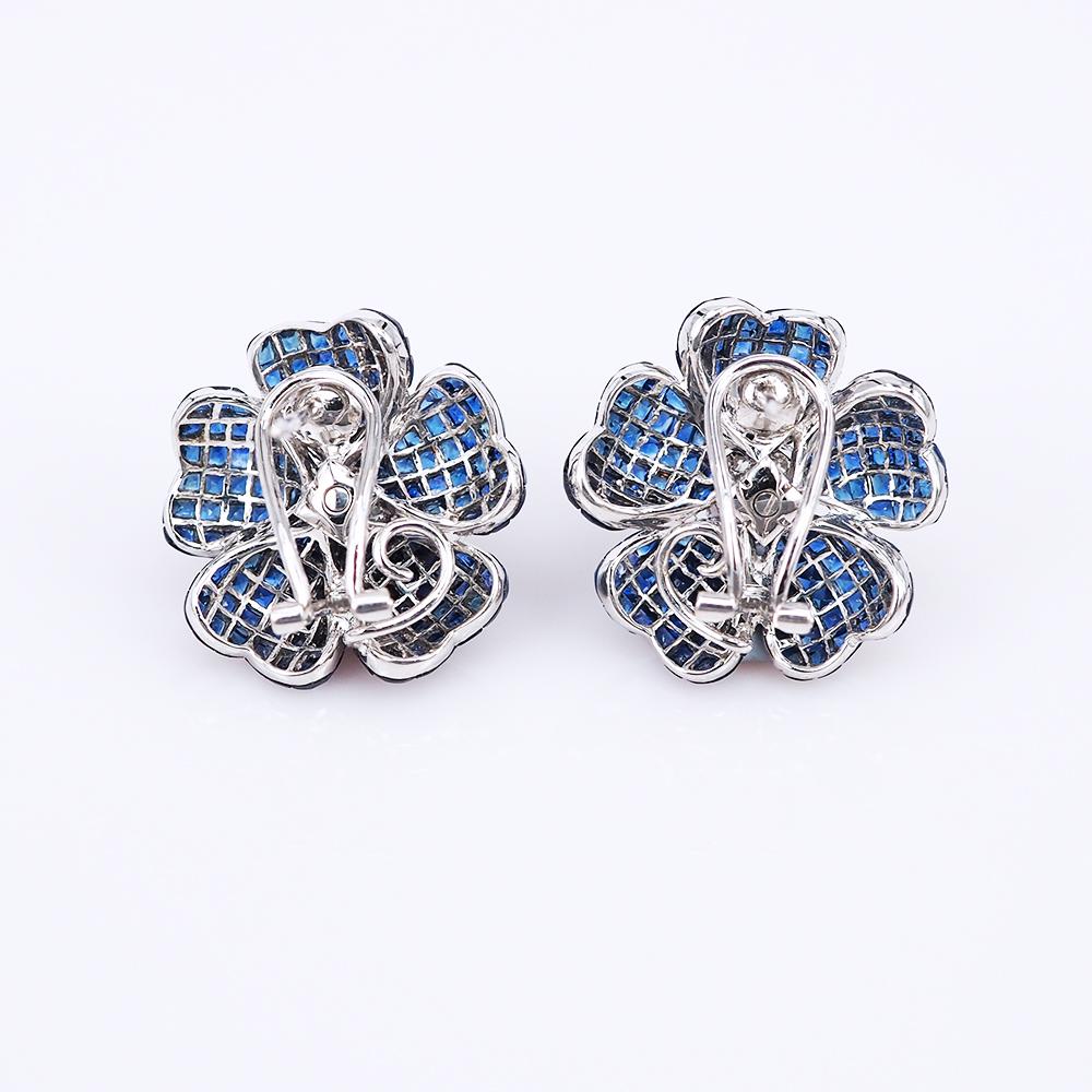 Taille carrée Boucles d'oreilles clips en or blanc 18 carats saphir invisible et diamant en vente