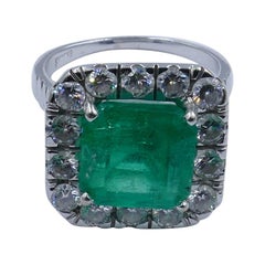 18 Carat White Gold Large Emerald and Diamond Cocktail Ring