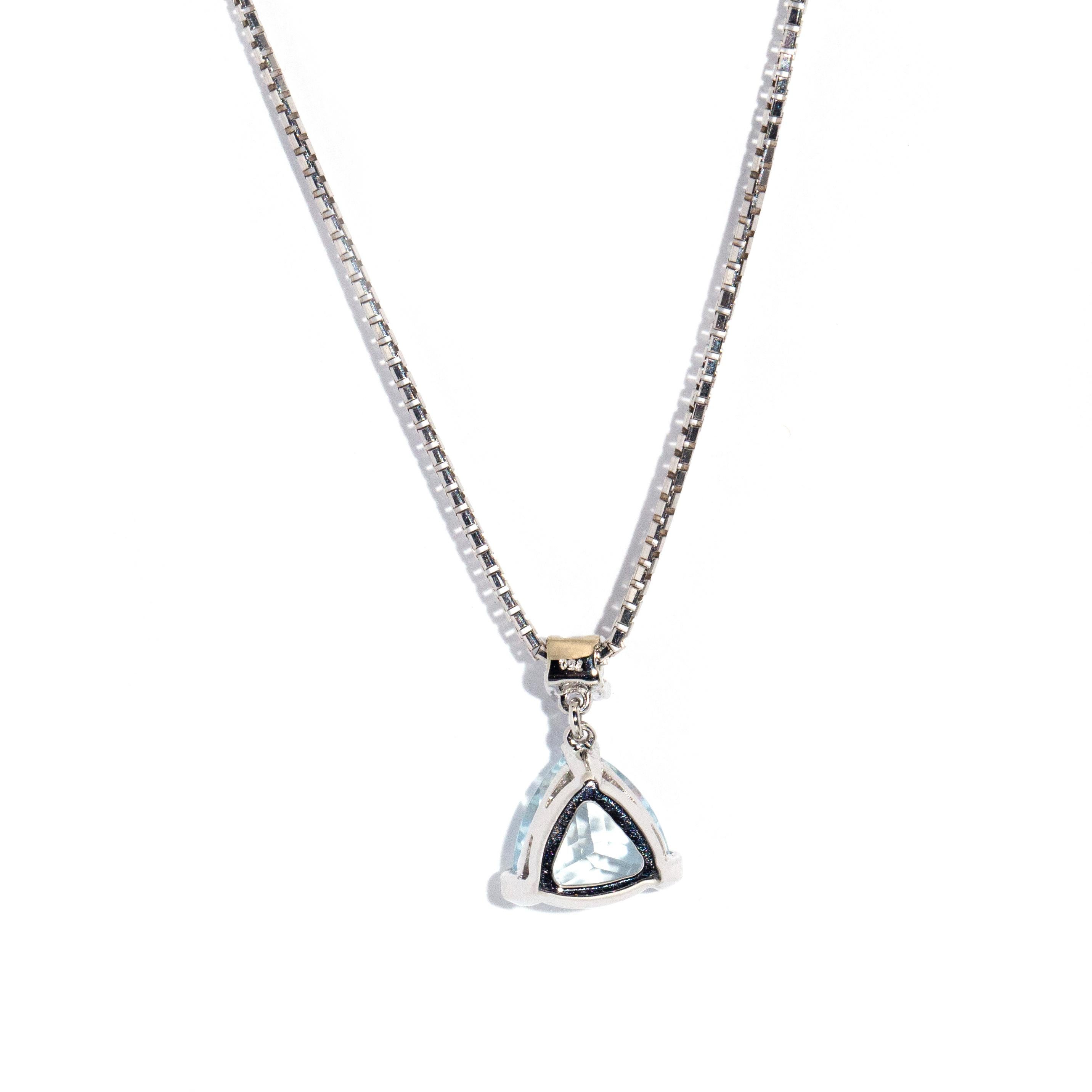 18 Carat White Gold Light Blue Trilliant Cut Aquamarine and Diamond Drop Pendant For Sale 1