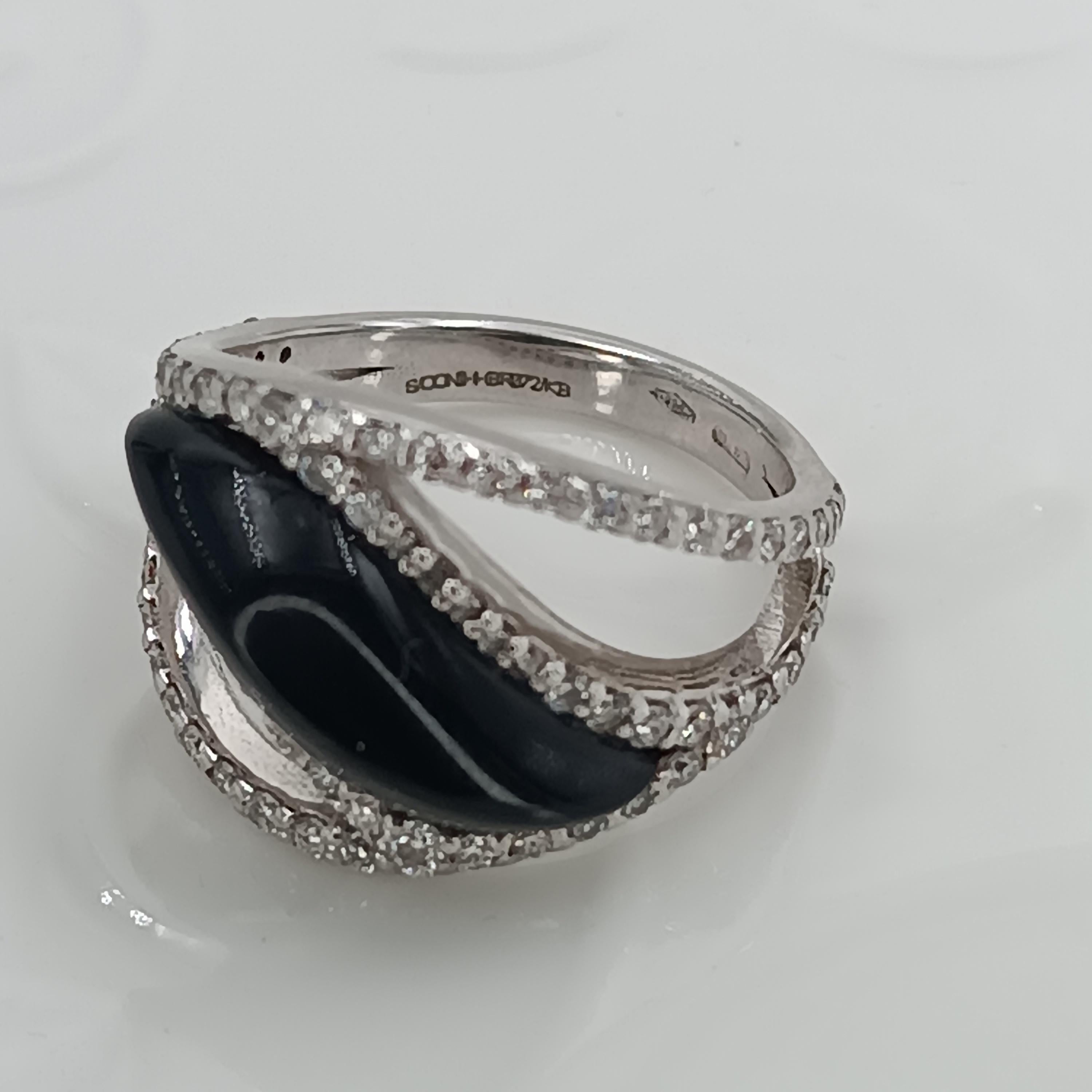 Contemporary 18 Carat White Gold   Onyx 72  Diamonds 0.72  Carats Cocktail Ring  For Sale