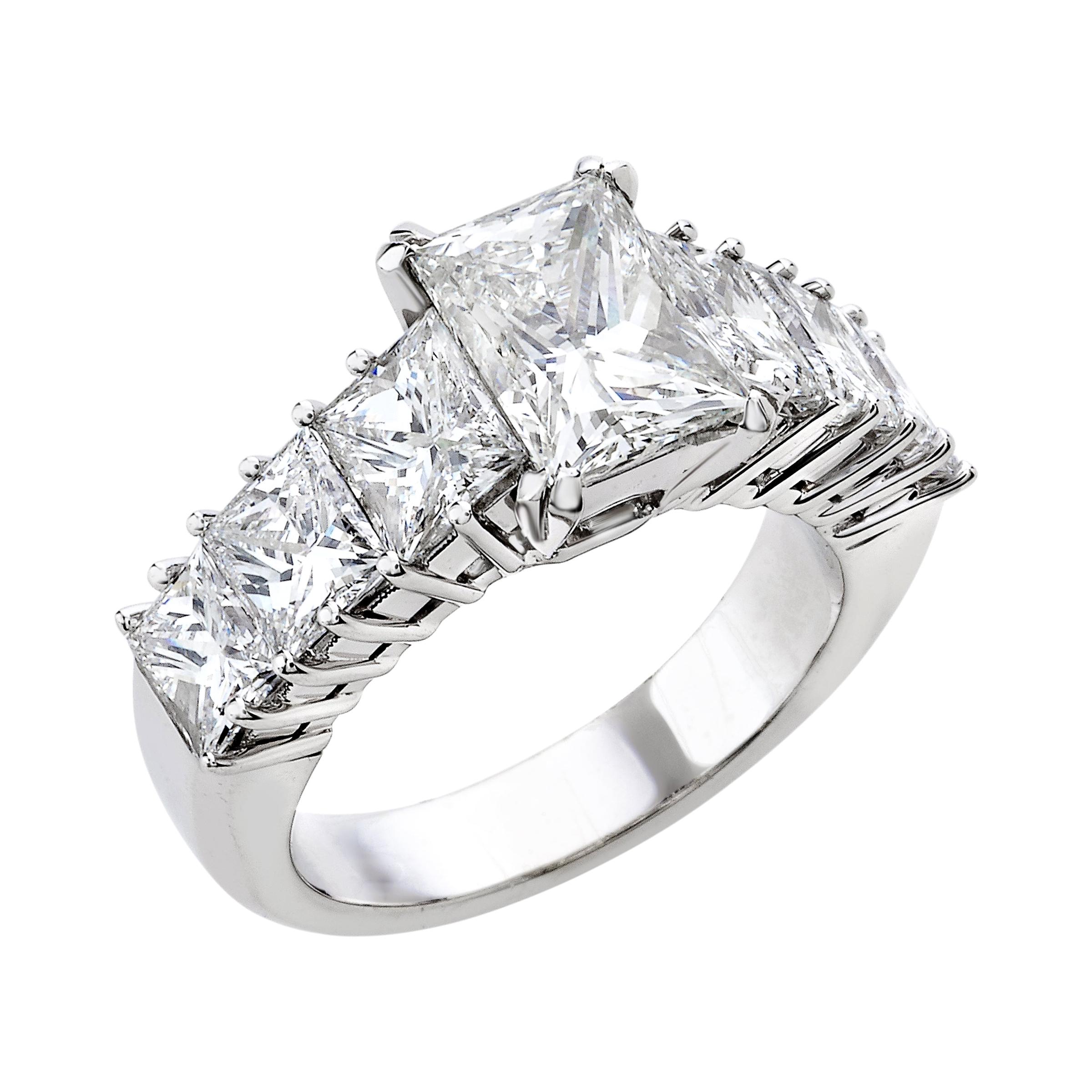 18 Carat White Gold Princess Cut Diamond Engagement Ring For Sale