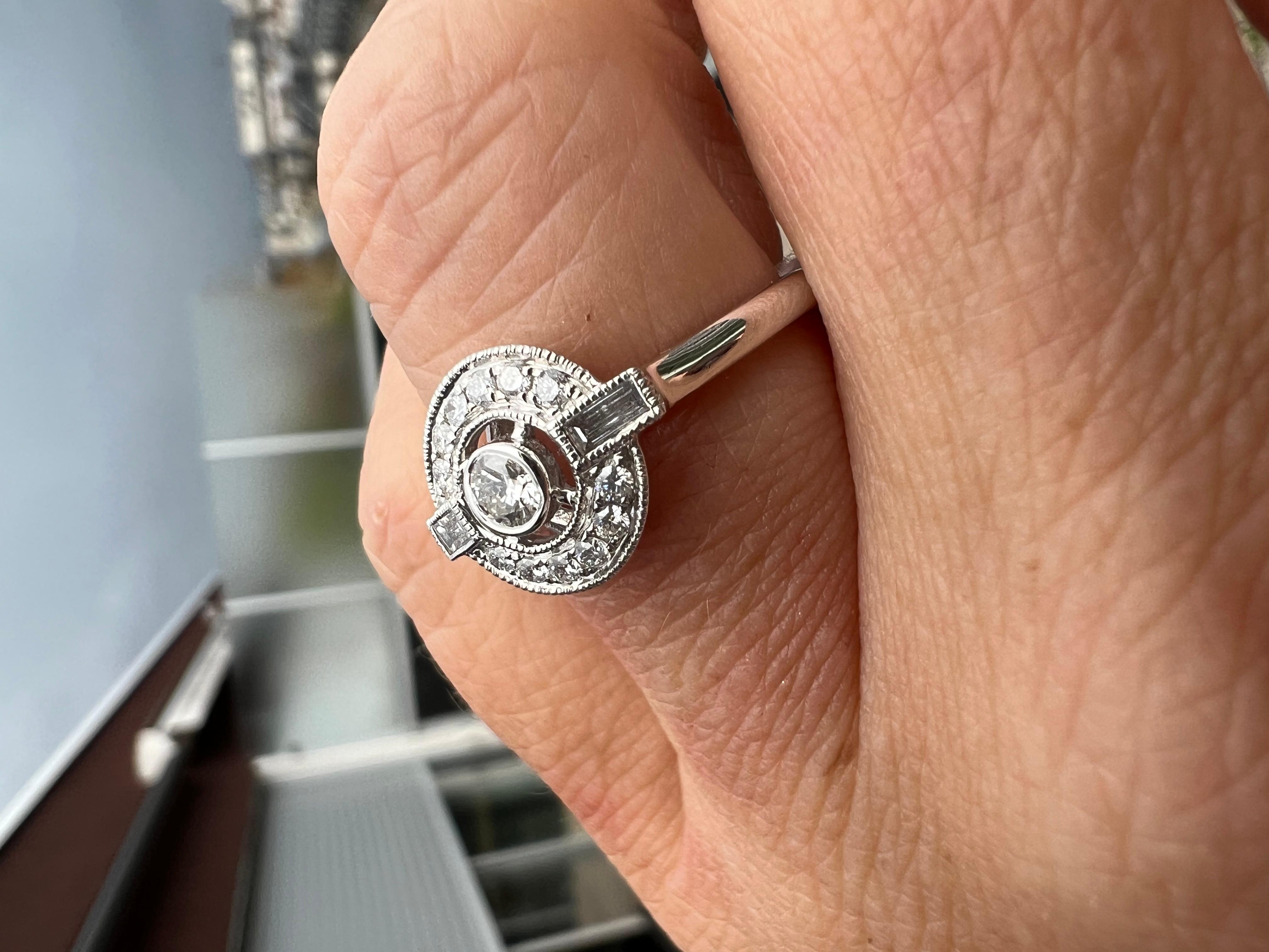 18-Carat White Gold Ring Set With A Paving Of Diamonds 3