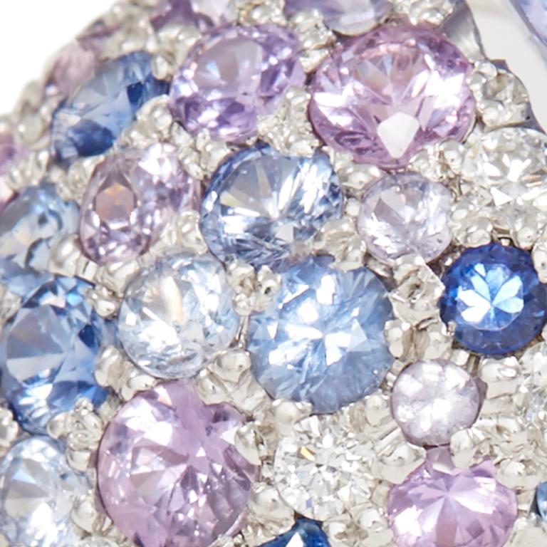 18 Karat Weißgold Ring mit rosa, blauen und violetten Saphiren und Diamanten (Moderne) im Angebot