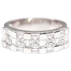 18 Carat White Gold Round Brilliant and Baguette Cut Diamond Vintage Band Ring