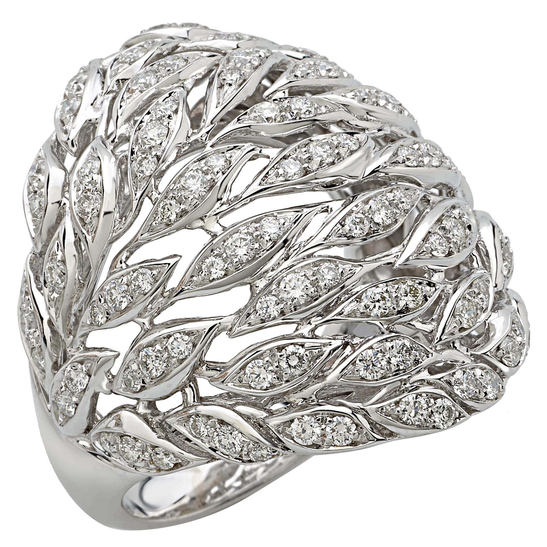 18 Carat White Gold Round Brilliant Cut Diamonds Ring For Sale