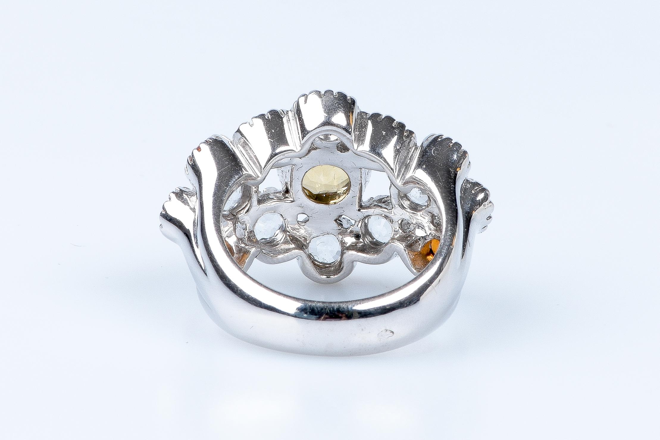 18 carat white gold round citrine, white sapphires and topazes ring  For Sale 1