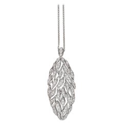 18 Carat White Gold Round Cut Diamonds Pendant Necklace