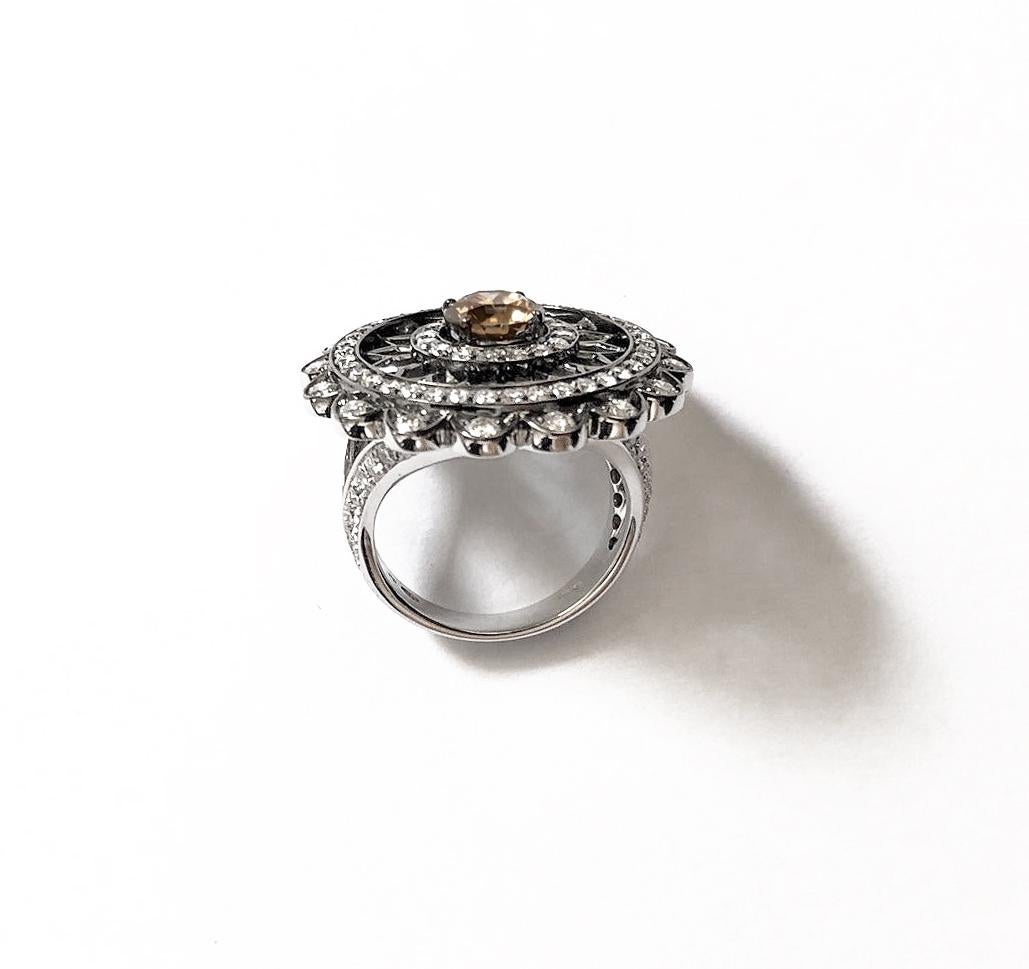 Renaissance 18 Carat White Gold Round Cut Diamonds Ring For Sale