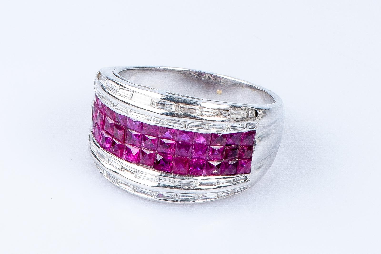 18 carat white gold rubies diamonds ring  For Sale 8