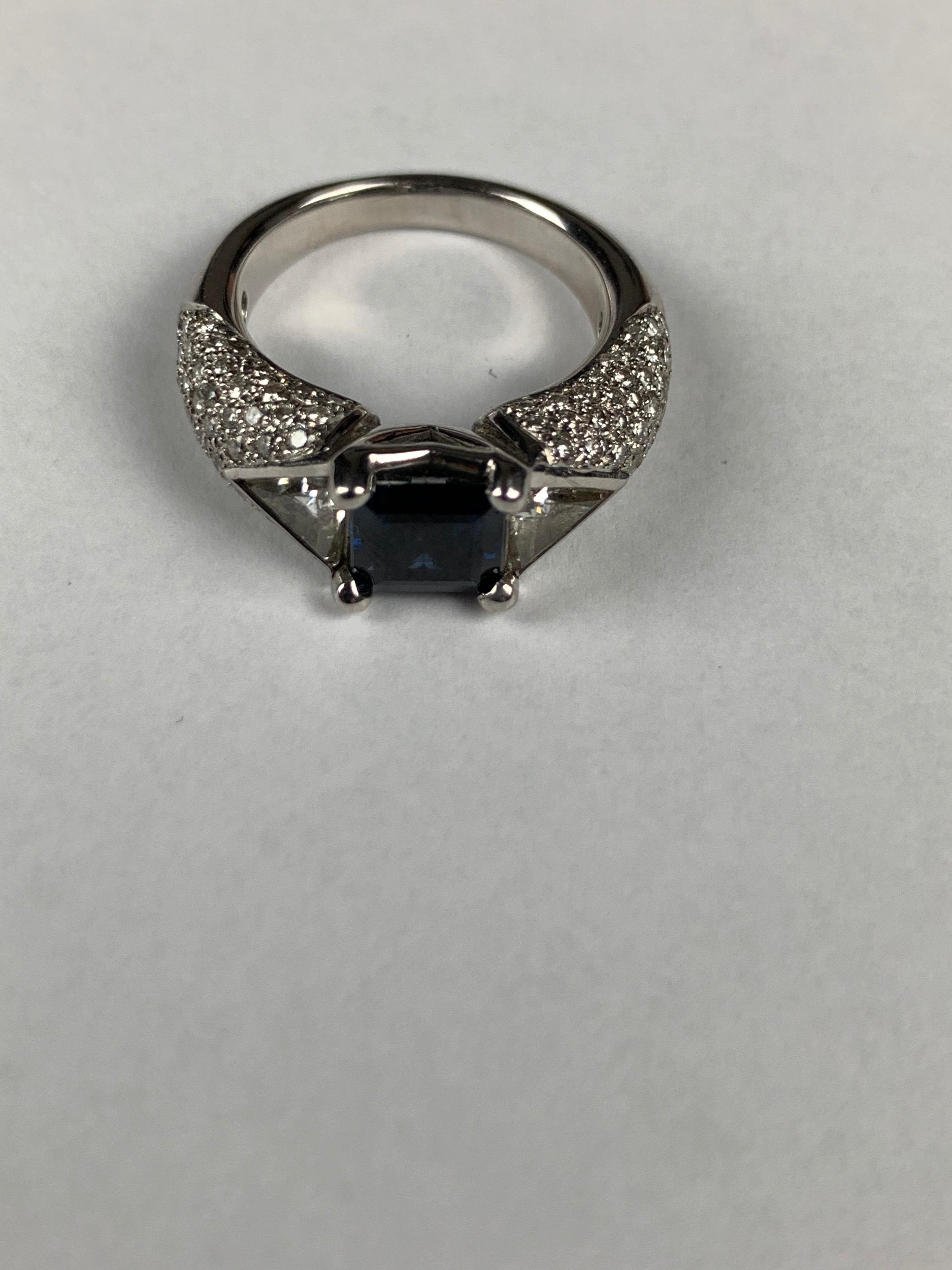18 Carat White Gold and Sapphire Cocktail Ring For Sale 10
