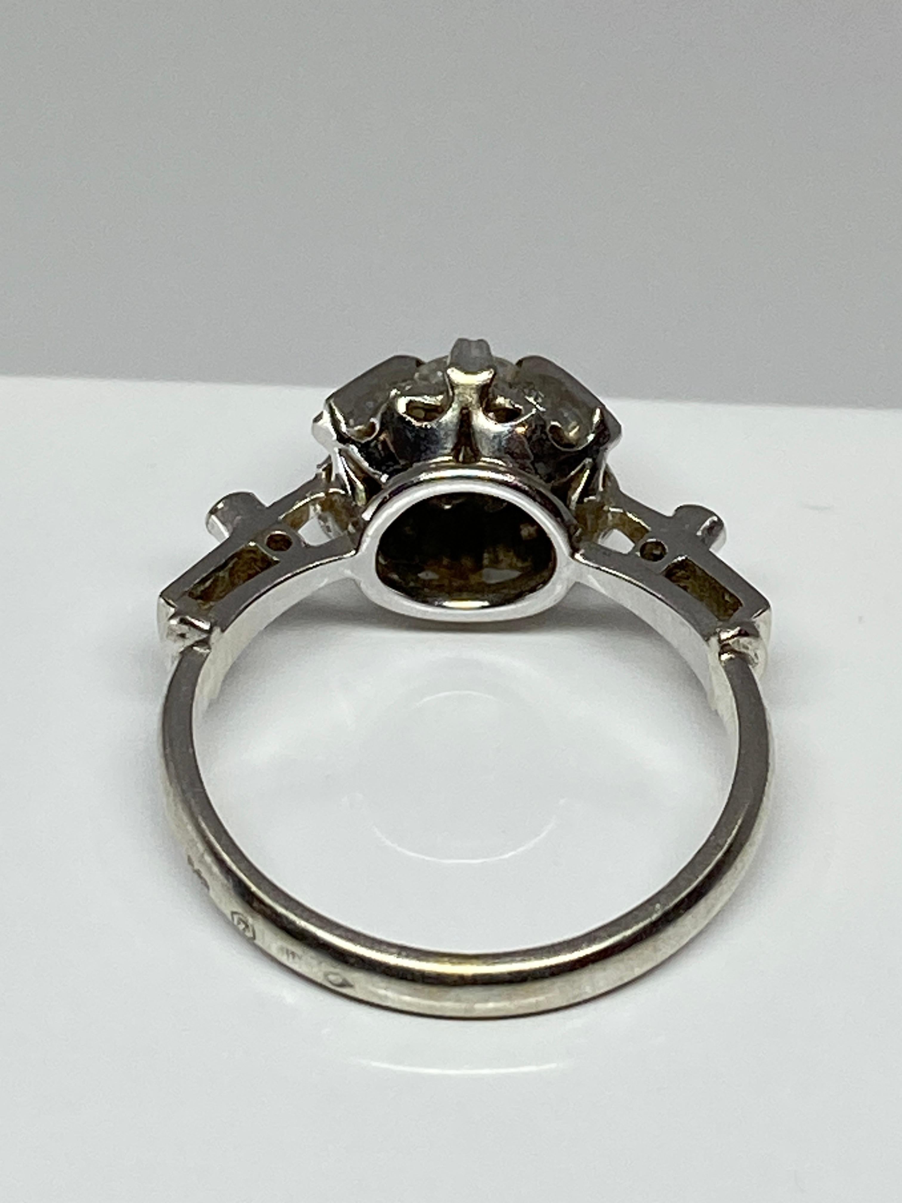 18 Carat White Gold Solitaire Style Ring Set with Diamonds , 1900 Style For Sale 10