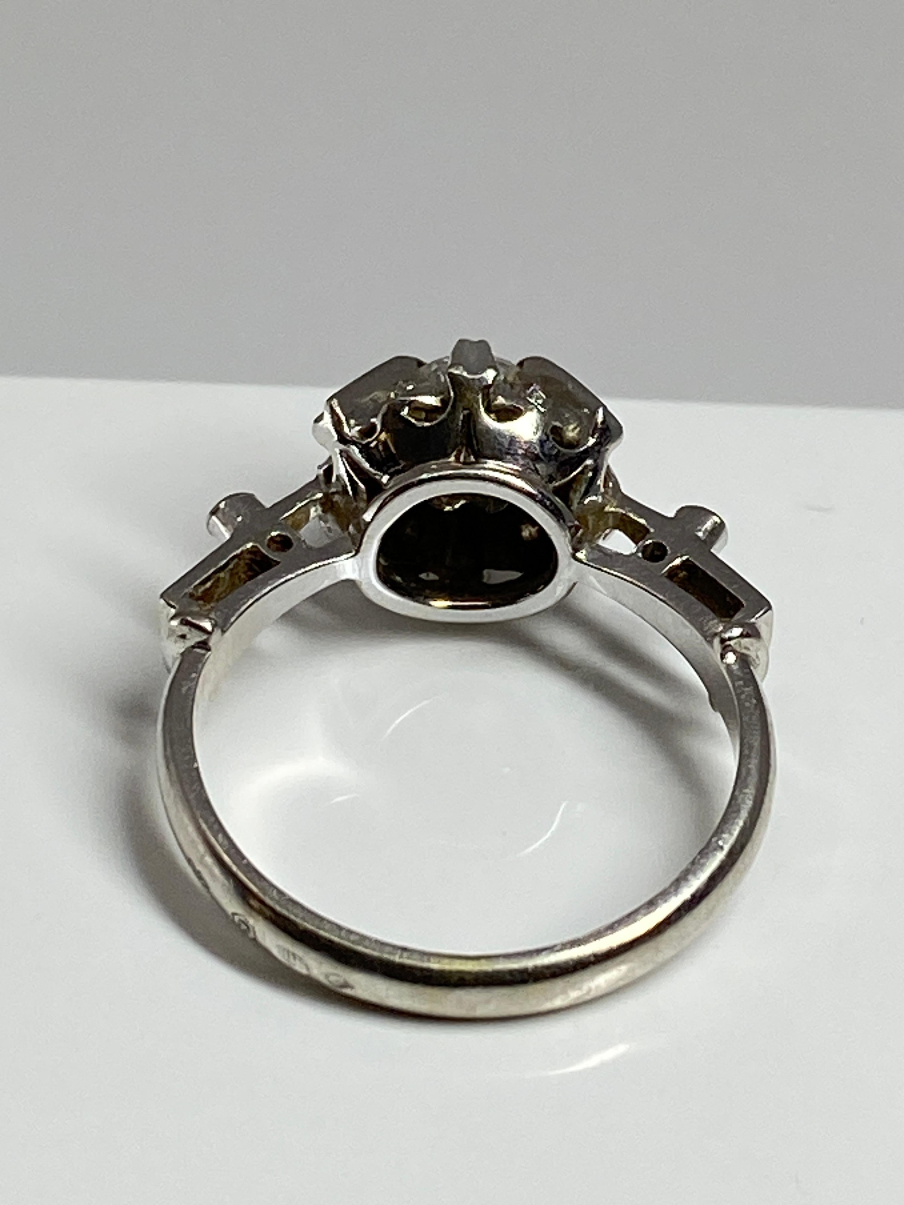 18 Carat White Gold Solitaire Style Ring Set with Diamonds , 1900 Style For Sale 11