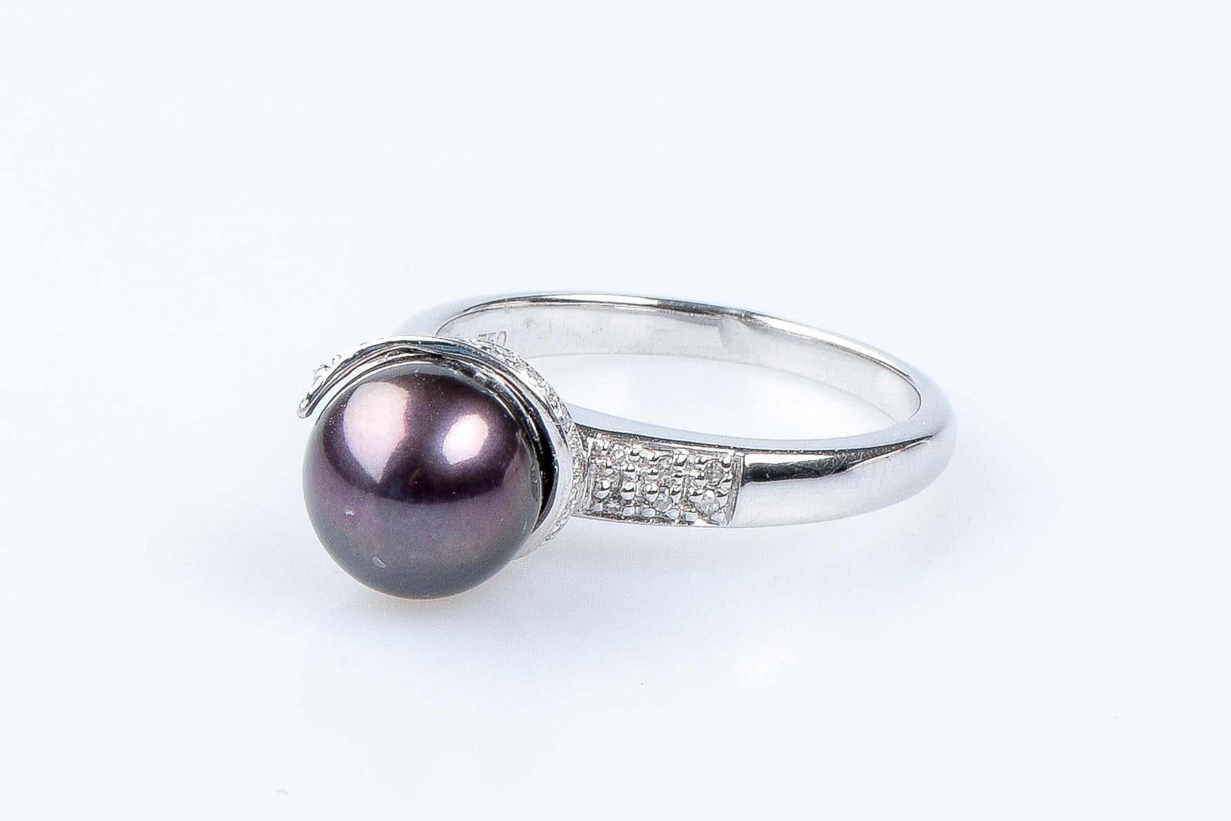 18 carat white gold Tahiti pearl and diamonds ring  For Sale 10
