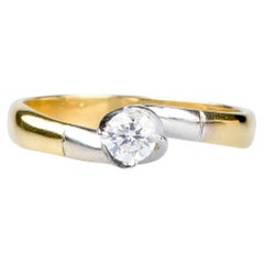 18 carat yellow and white gold diamond ring