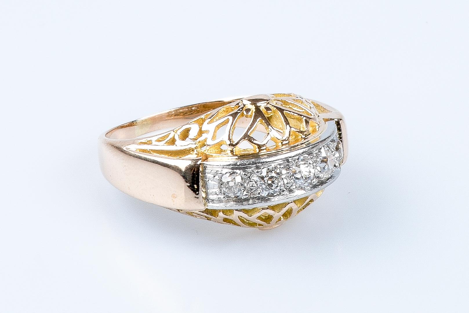 For Sale:  18 carat yellow and white gold ring designed with 5 round brillant cut diamonds 4