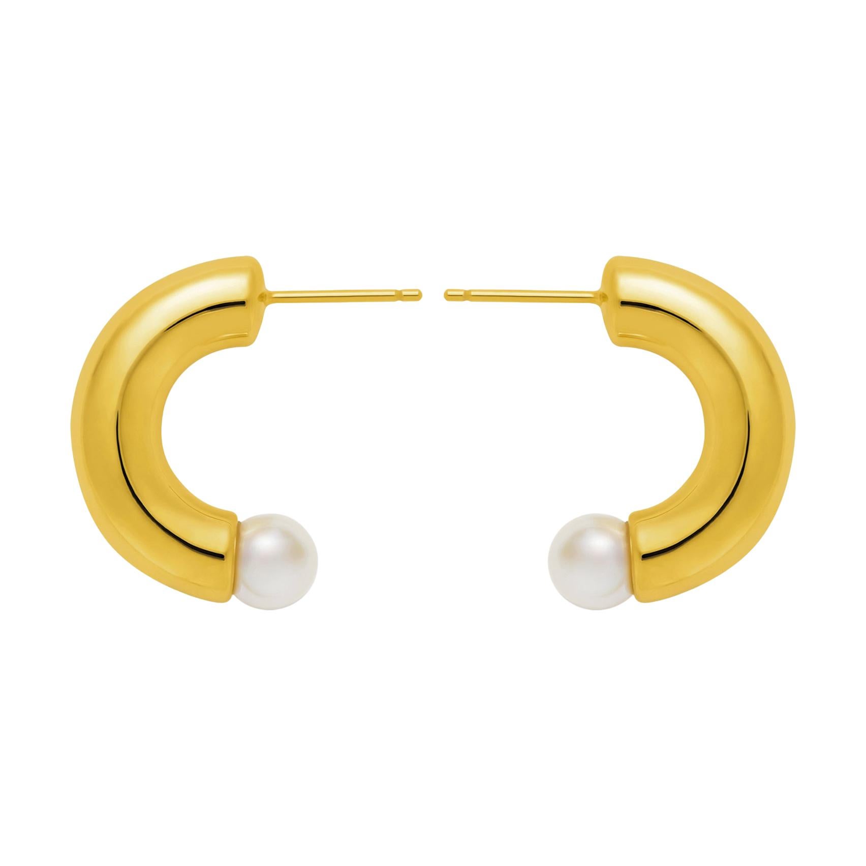 18 Carat yellow Gold Anneal Pearl Earrings For Sale