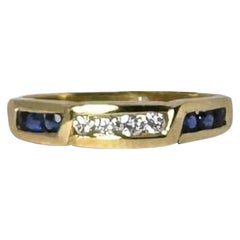 Bague en or jaune 18 carats avec diamants VVSI 0.18 carat Blue Sapphires SI