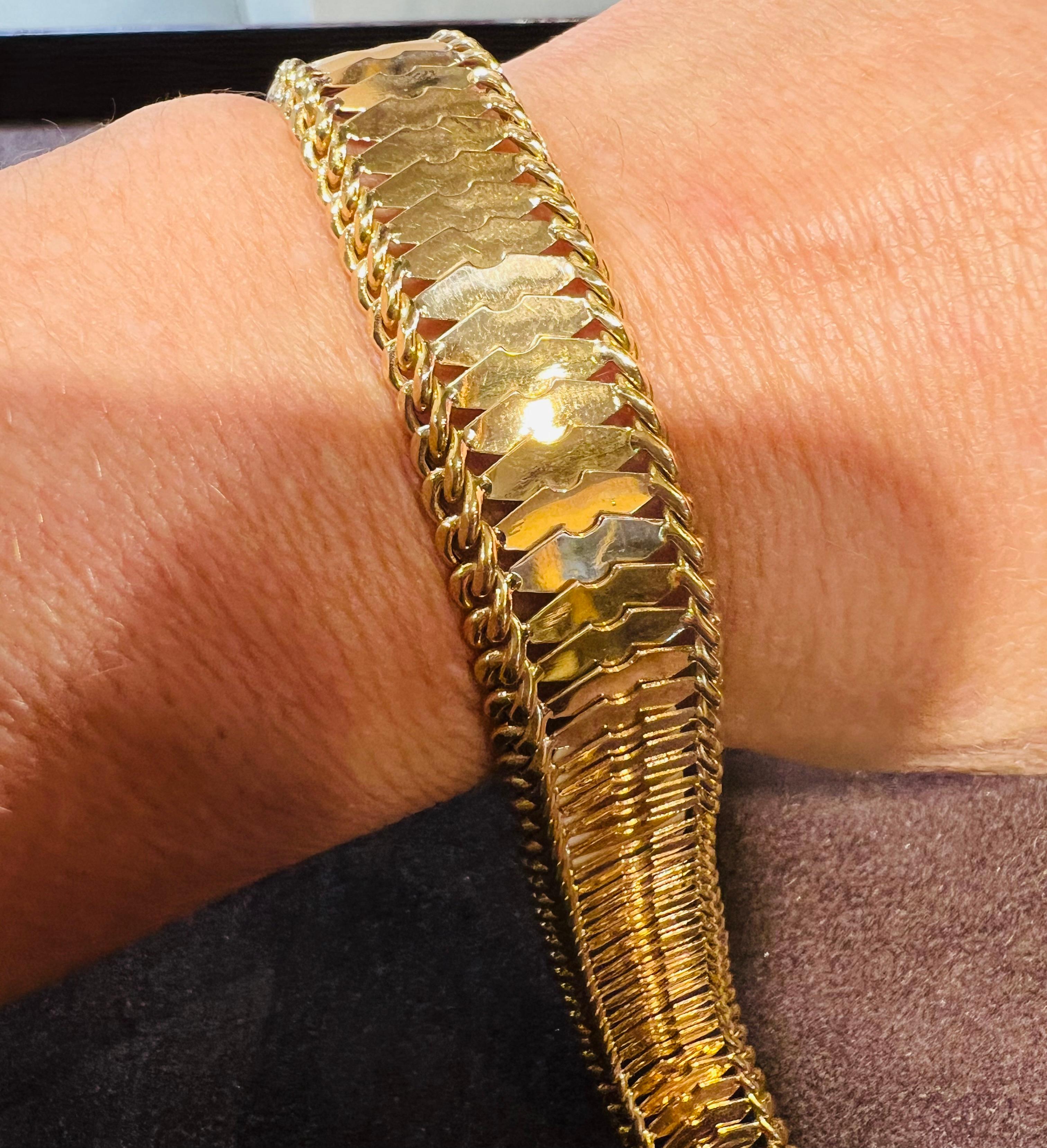 Bracelet en or jaune 18 carats, années 1950 en vente 6