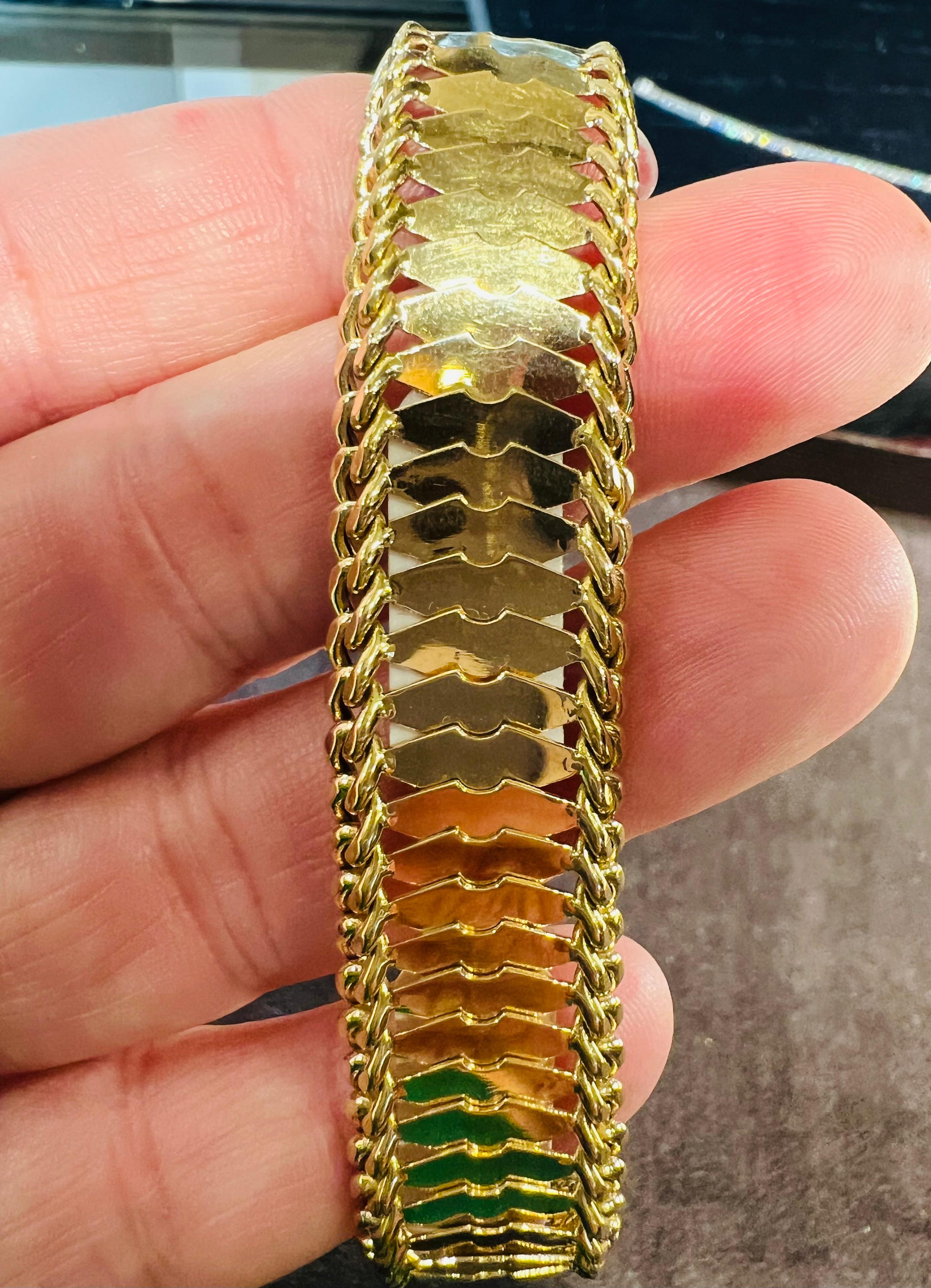 Artisan Bracelet en or jaune 18 carats, années 1950 en vente