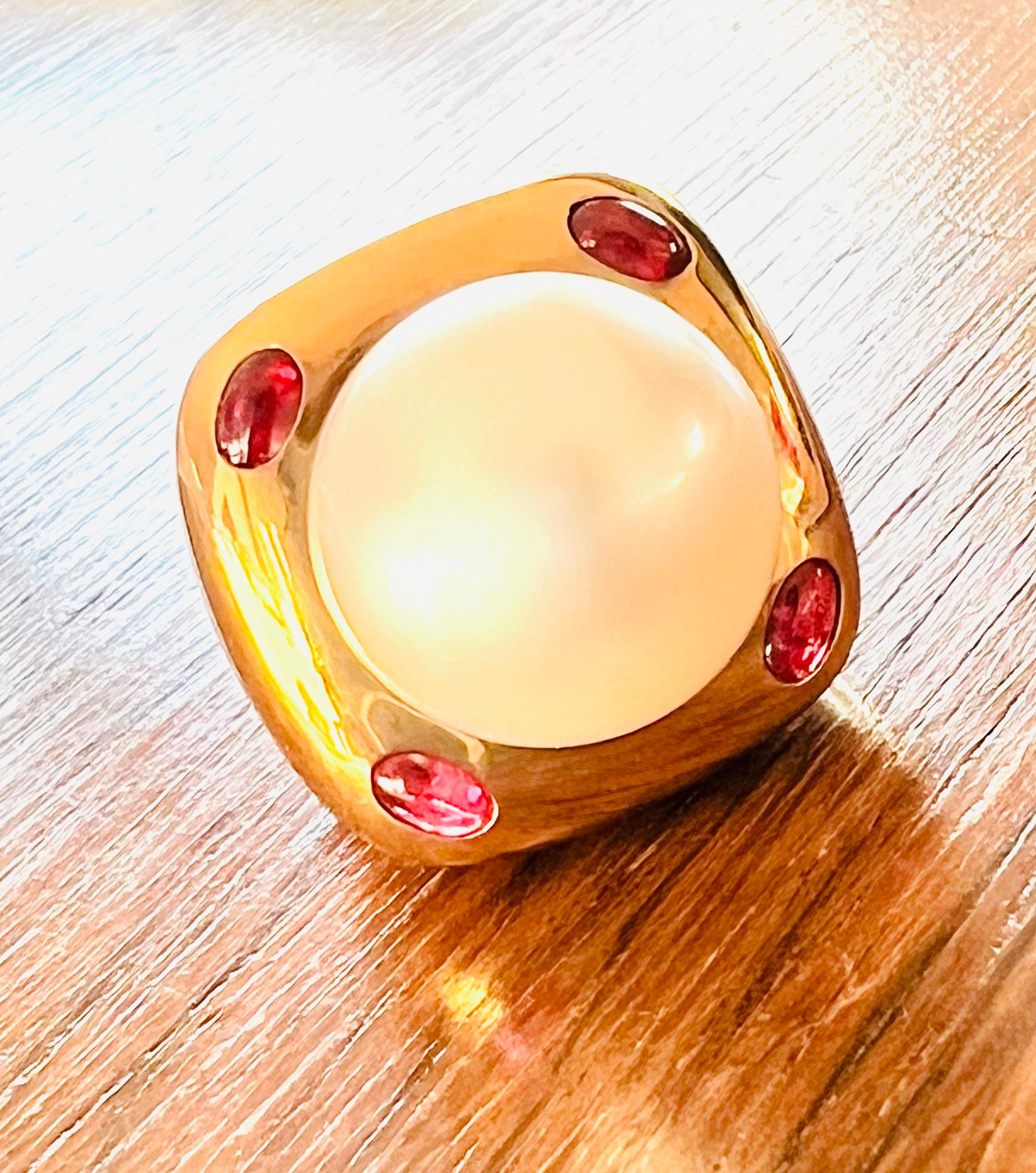 18 Carat Yellow Gold Cocktail Ring Set With A South Sea Pearl Ruby Cabochon 14