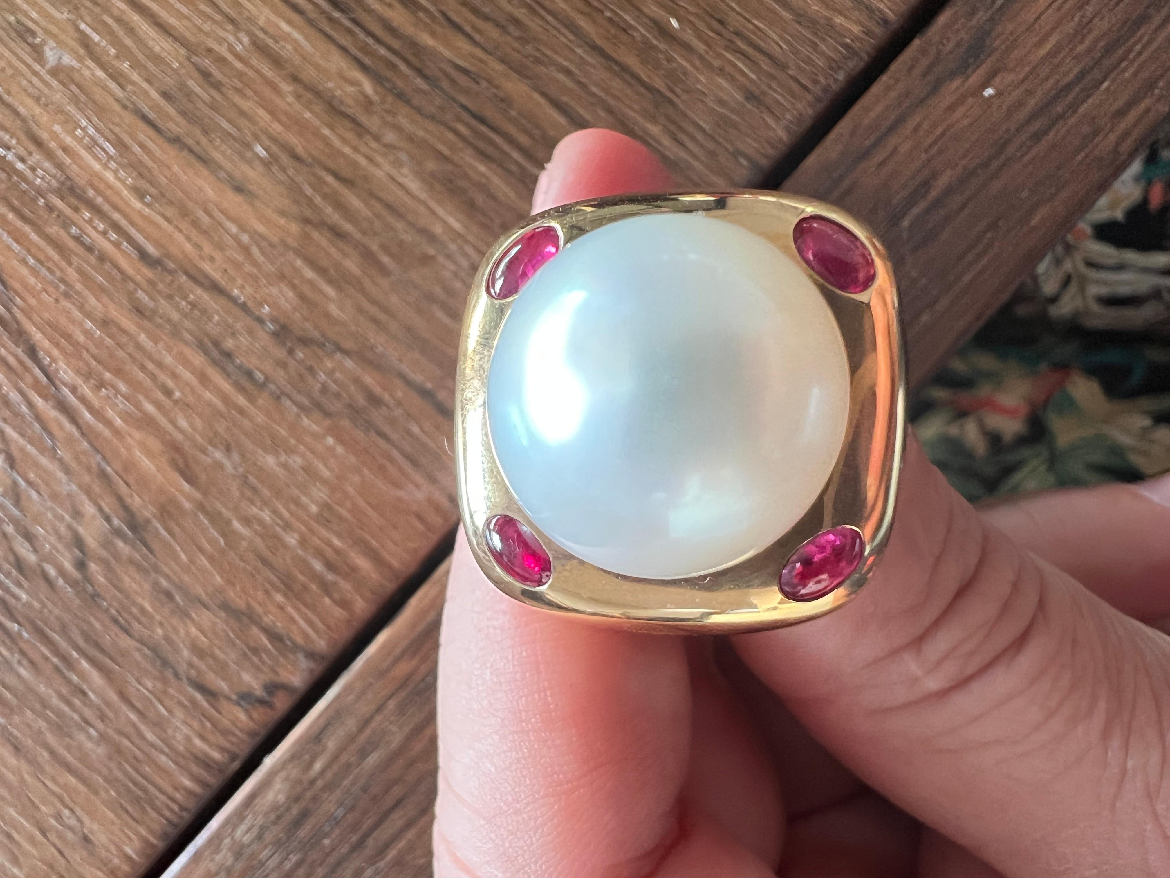 Artist 18 Carat Yellow Gold Cocktail Ring Set With A South Sea Pearl Ruby Cabochon