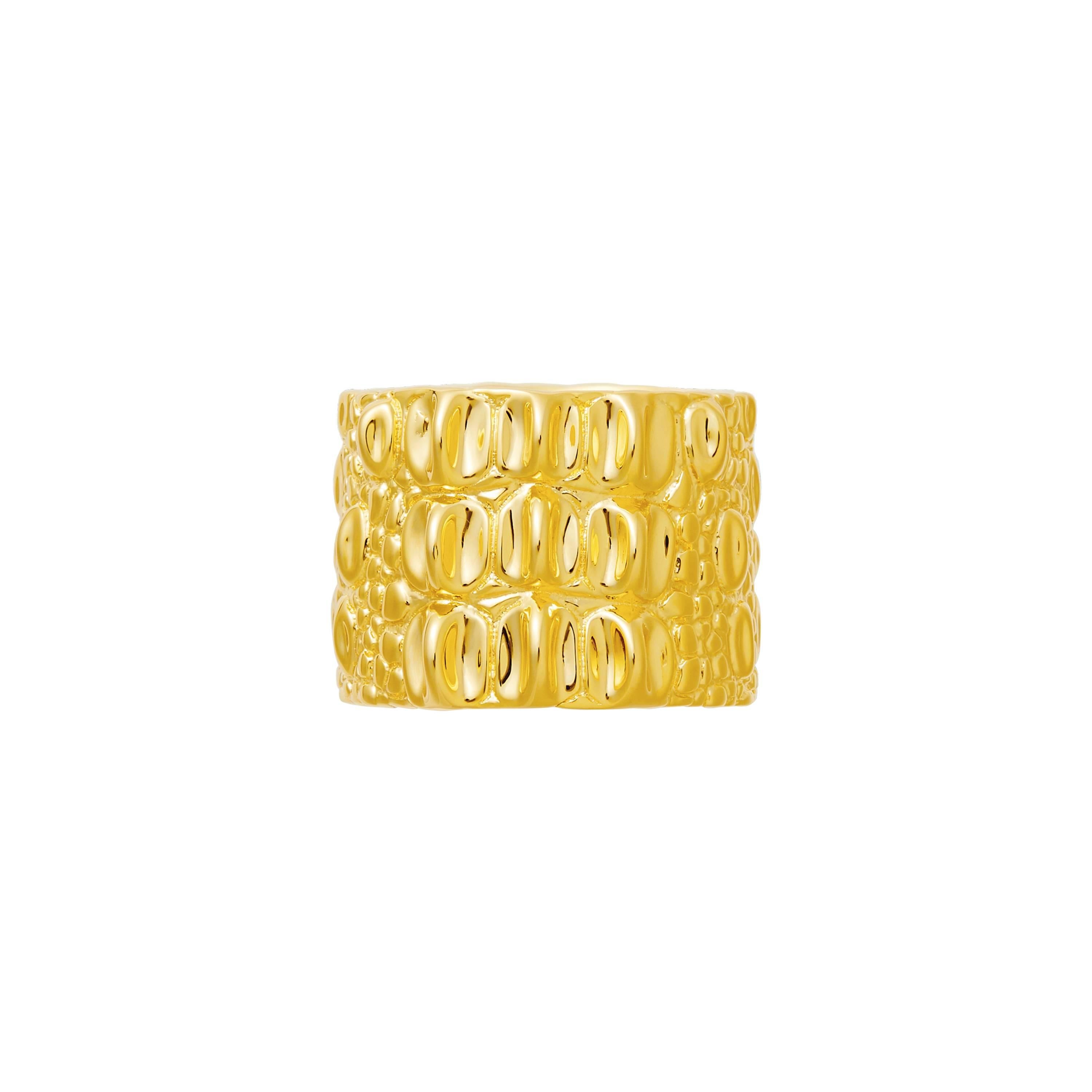 18 Carat yellow Gold Croco Ring For Sale