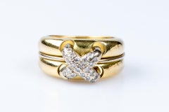 18 carat yellow gold cross diamonds ring
